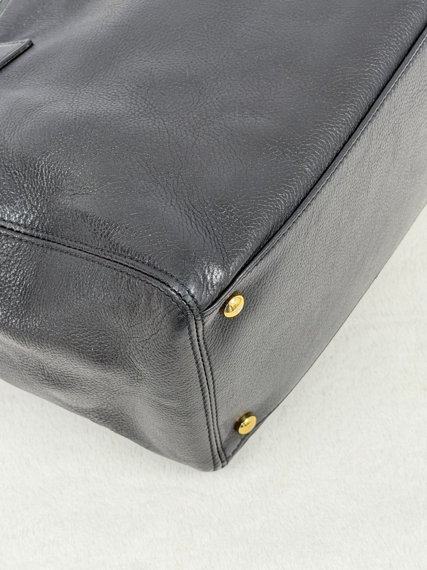 CHANEL Cavier Cerf Handbag