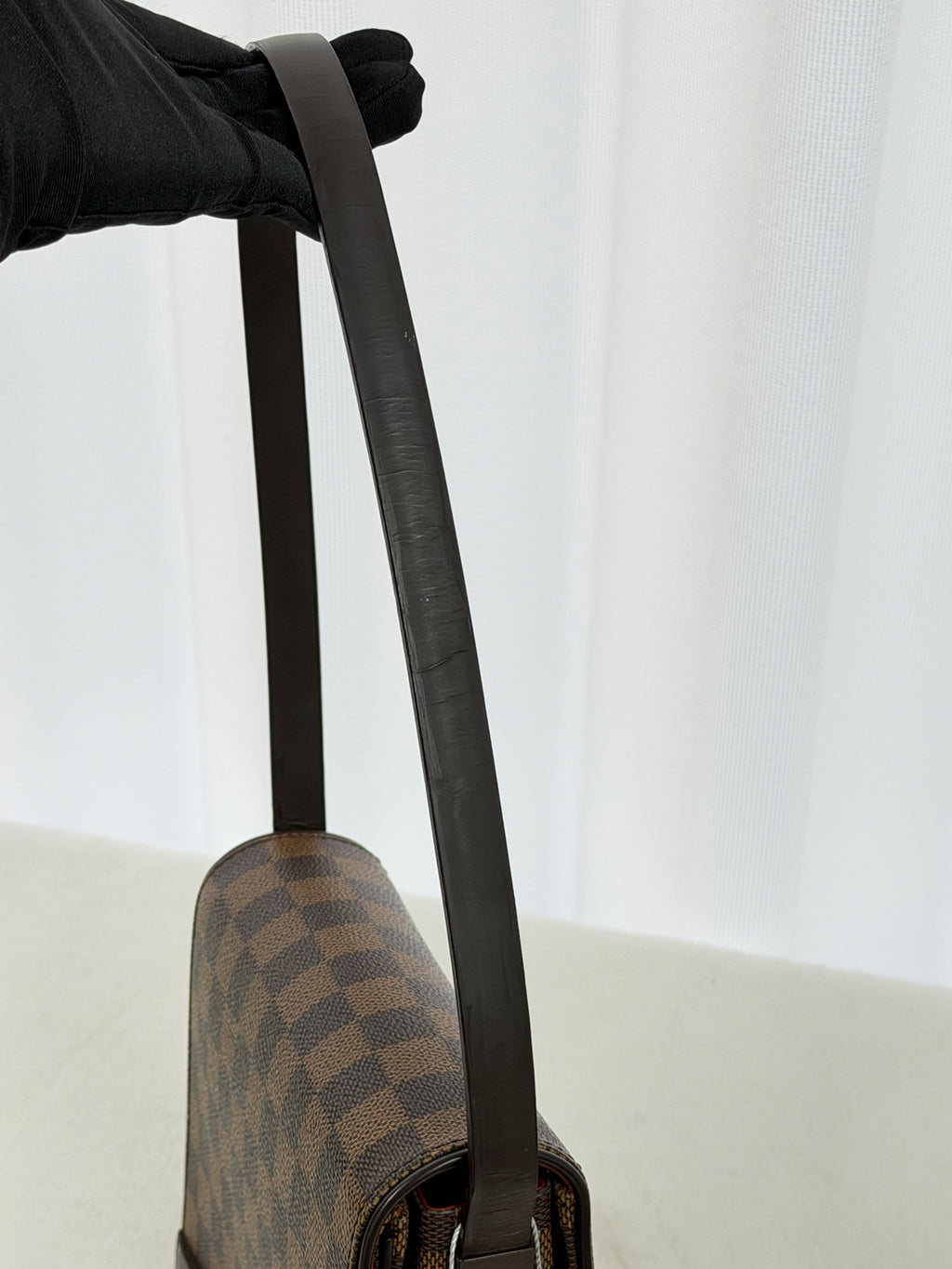LOUIS VUITTON Damier Shoulder bag
