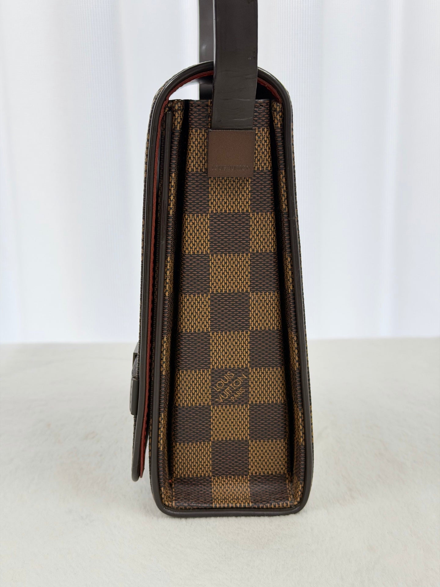 LOUIS VUITTON Damier Shoulder bag