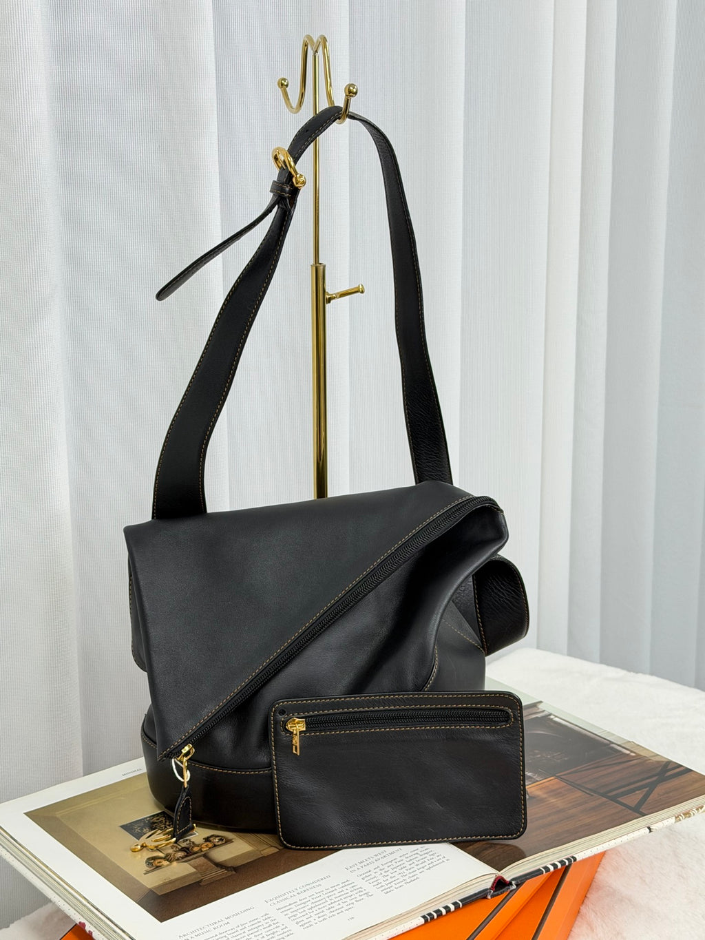 LOEWE Genuine Shoulder Setbag