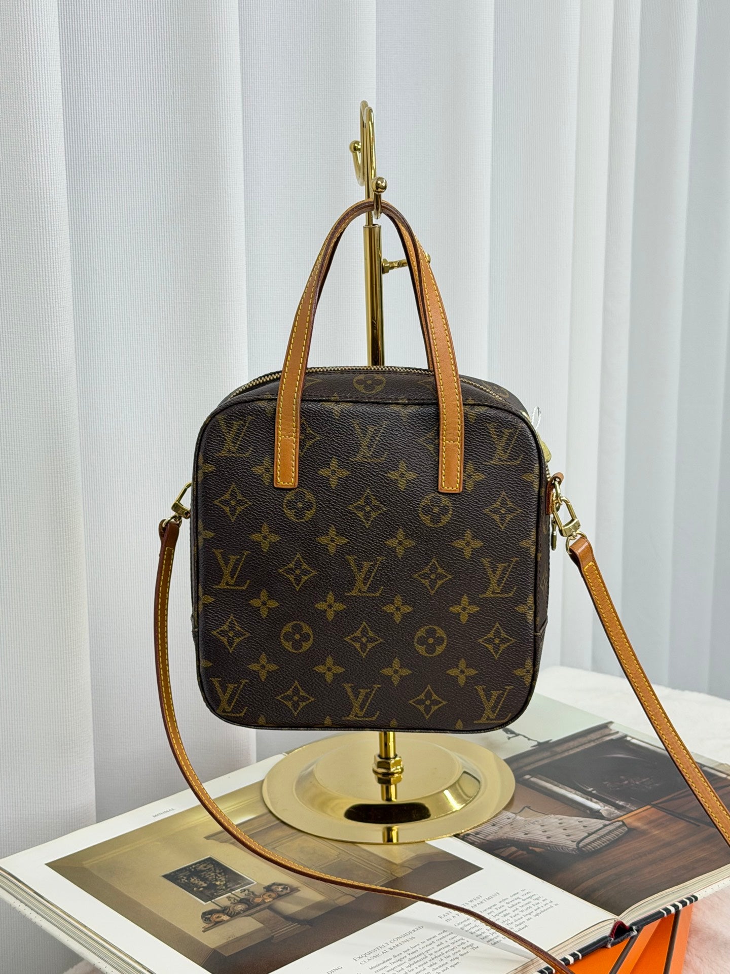 LOUIS VUITTON Monogram Shoulderbag