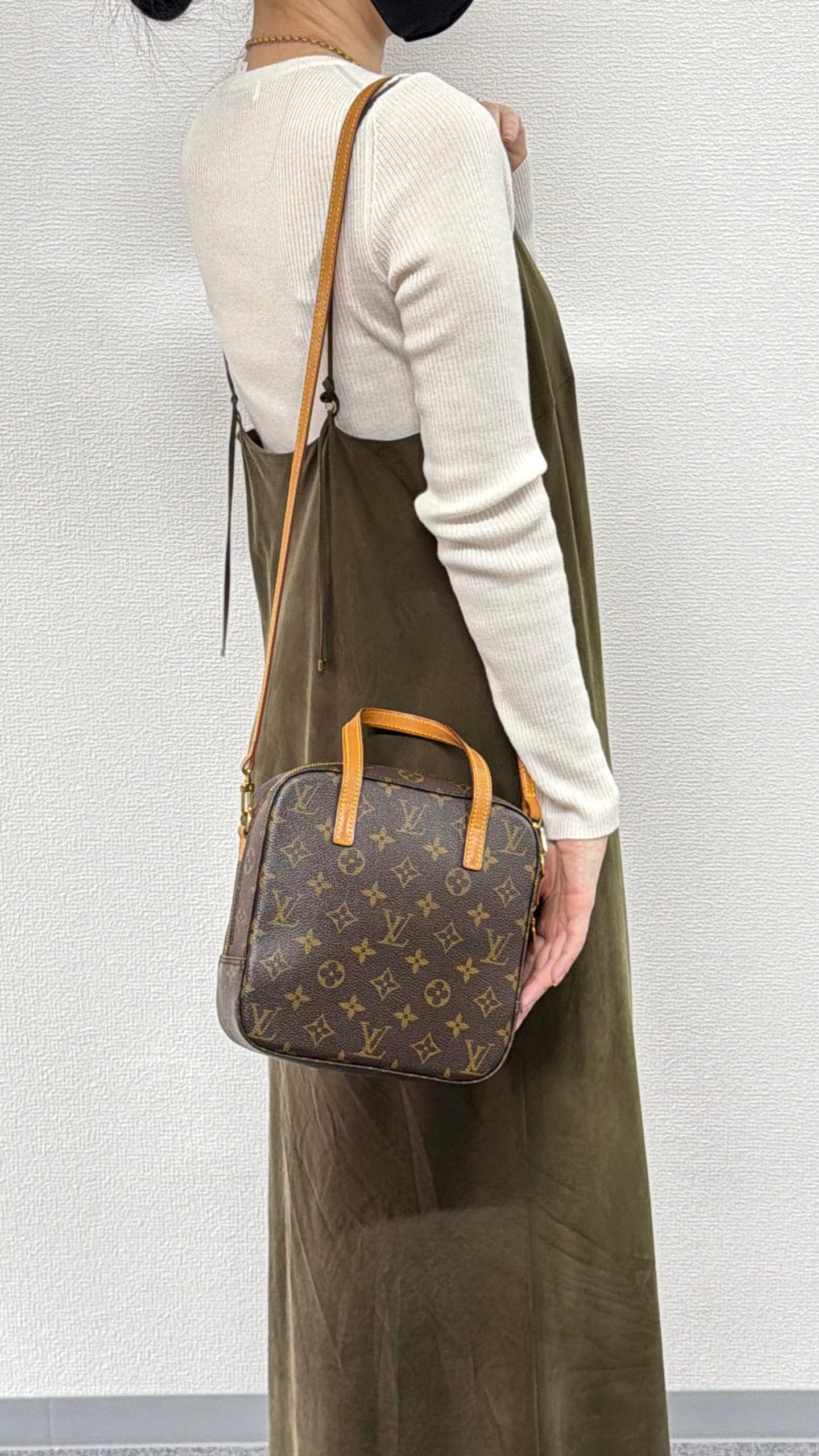 LOUIS VUITTON Monogram Shoulderbag