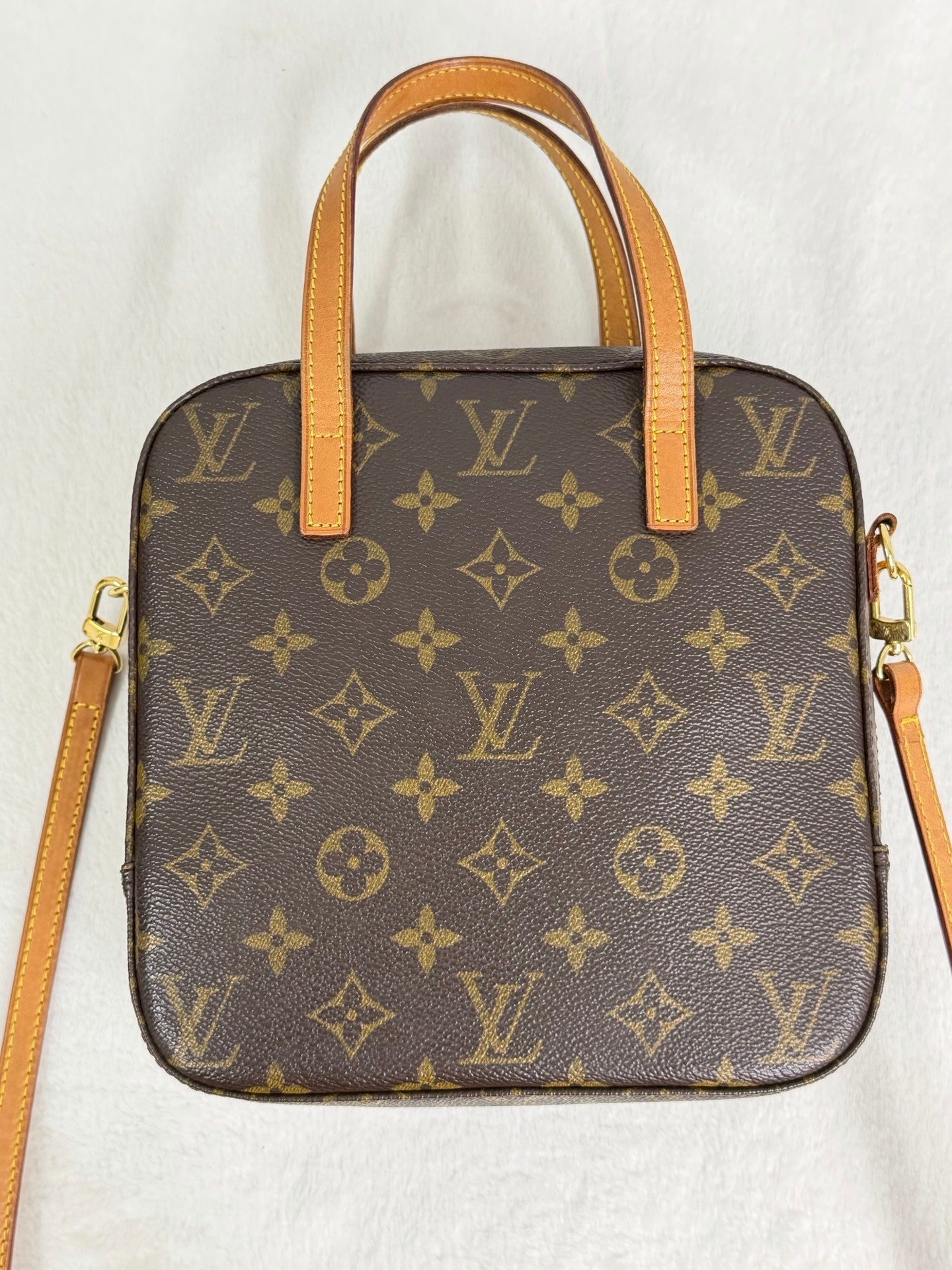 LOUIS VUITTON Monogram Shoulderbag