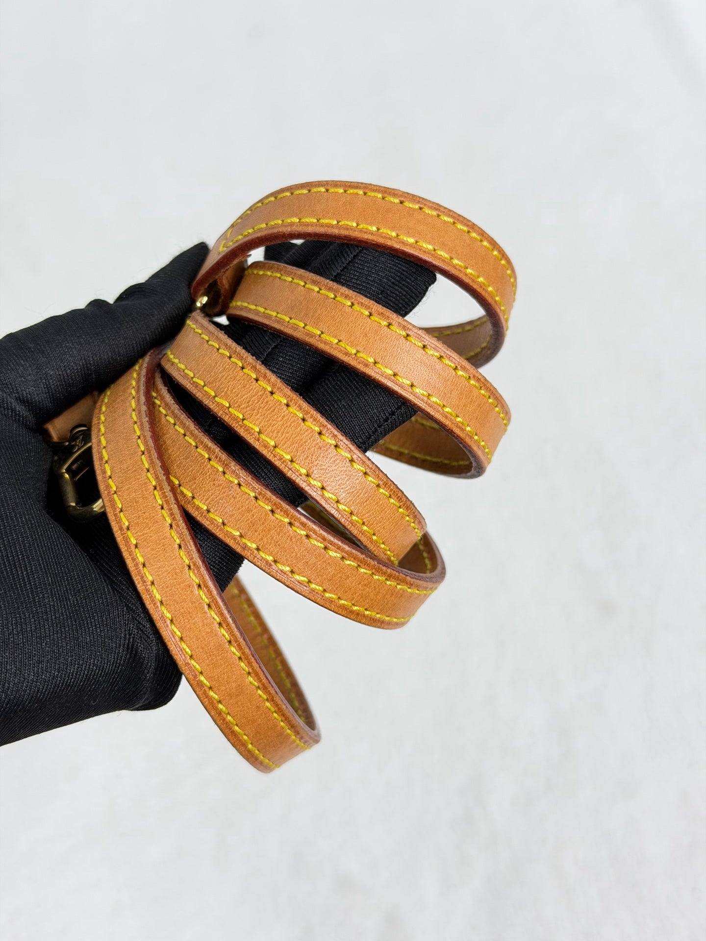 LOUIS VUITTON Monogram Shoulderbag