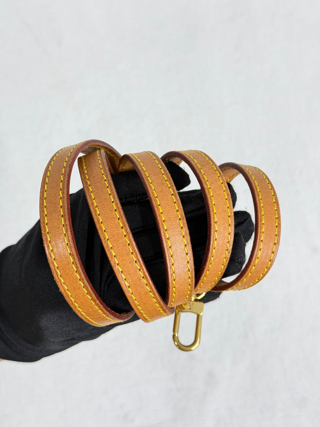 LOUIS VUITTON Monogram Shoulderbag