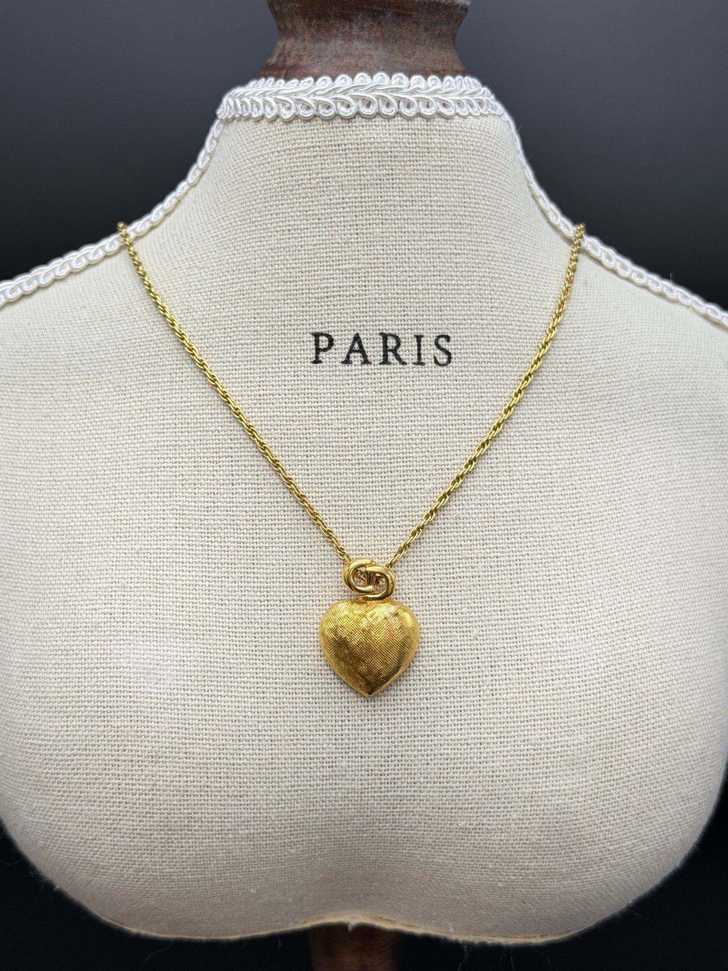 CHRISTIAN DIOR  Heart-shaped Necklace