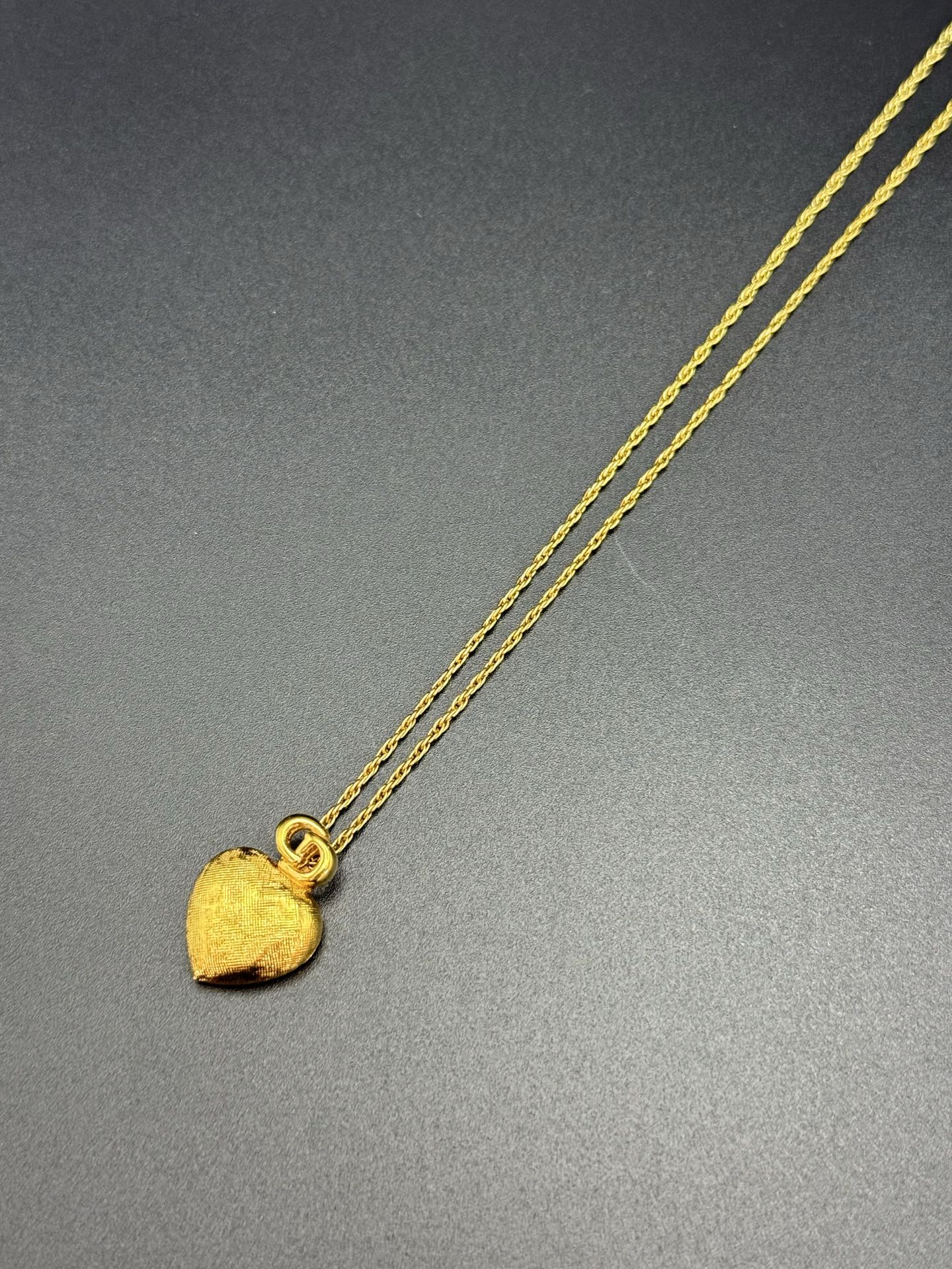 CHRISTIAN DIOR  Heart-shaped Necklace