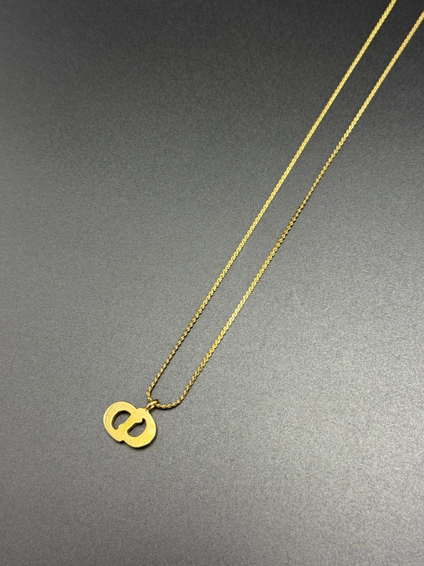 CHRISITIAN DIOR Logo Vintage necklace