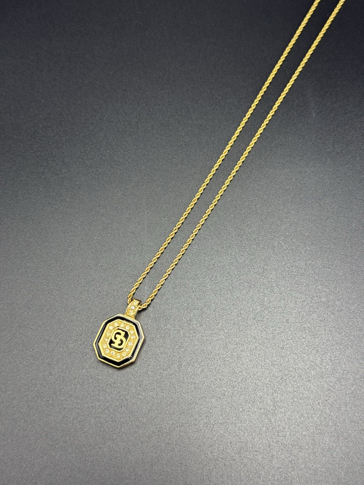 CHRISTIAN DIOR Vintage Rhinestone Necklace