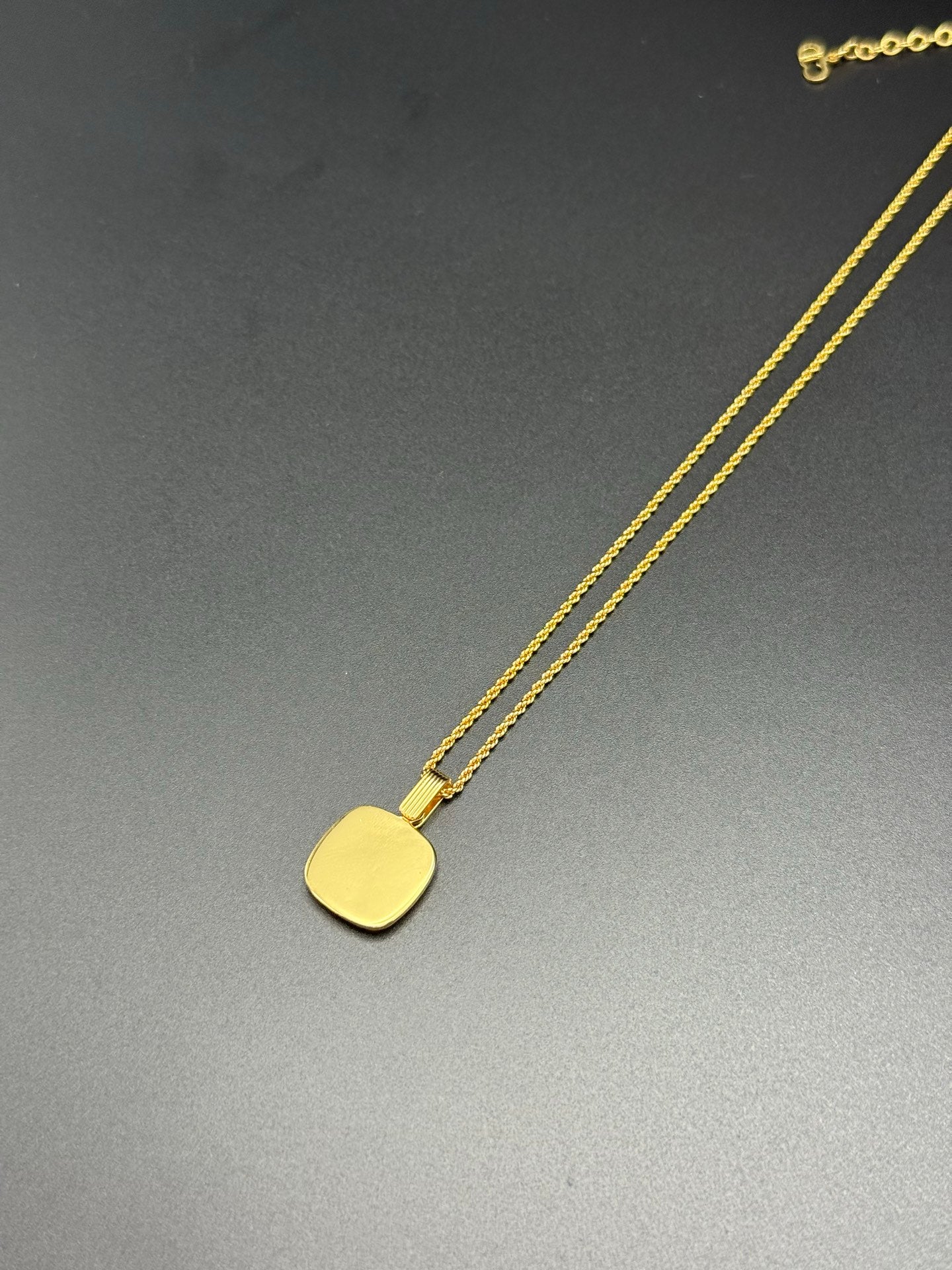 CHRISTIAN DIOR Rhinestone Vintage Necklace