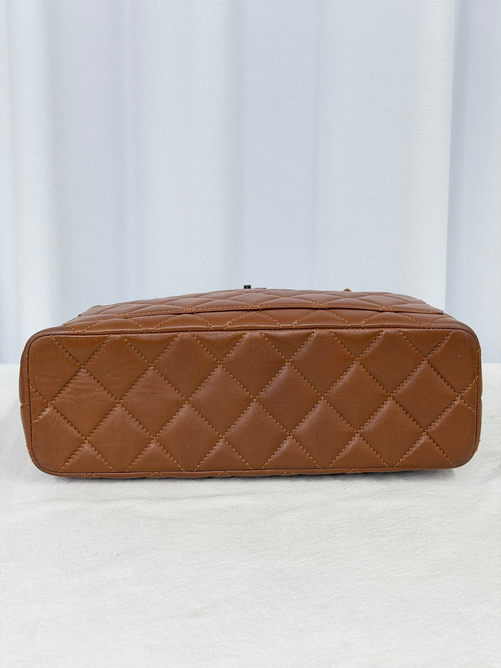 CHANEL Tortosiseshell-Chain Tote bag