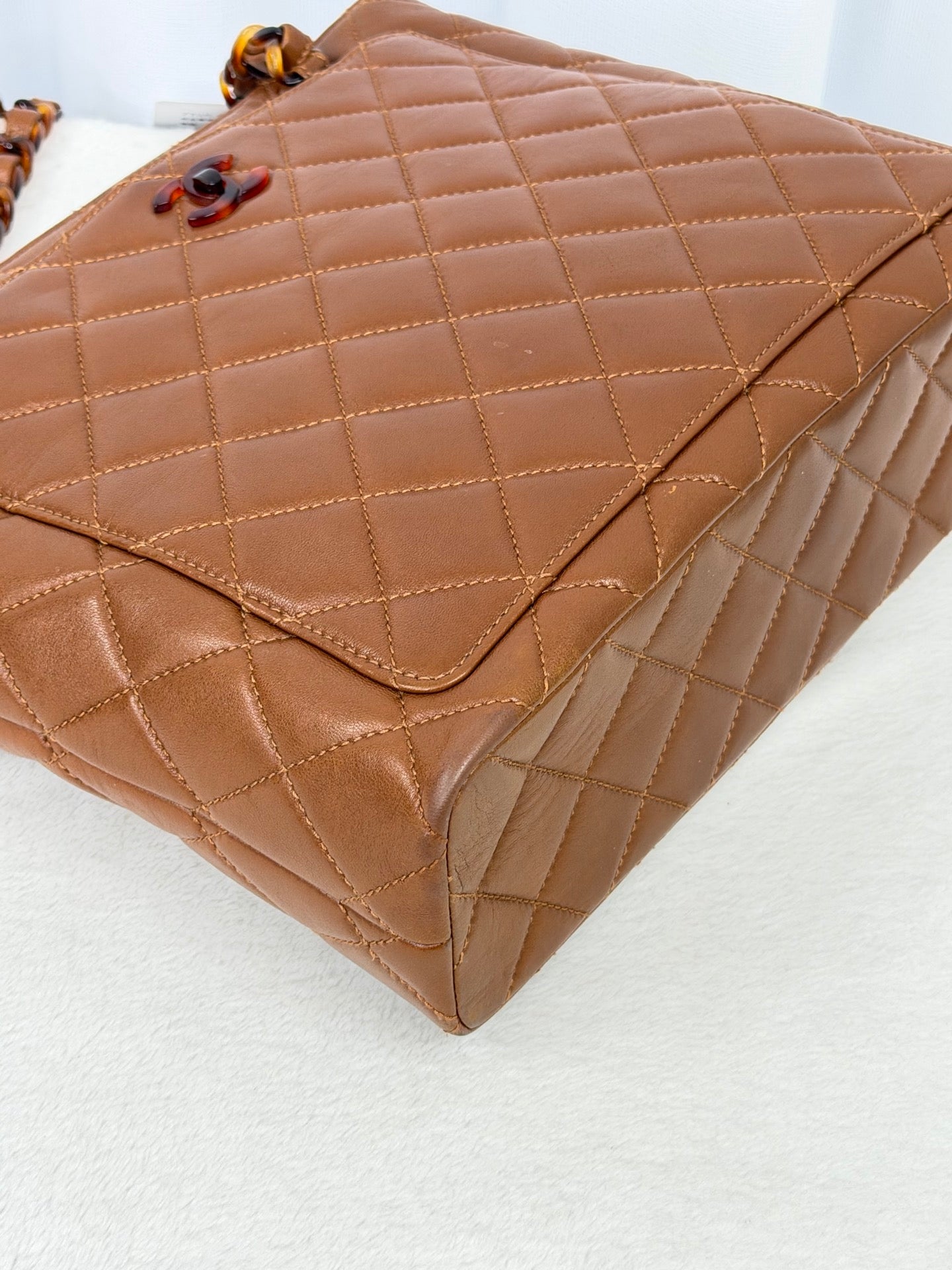 CHANEL Tortosiseshell-Chain Tote bag