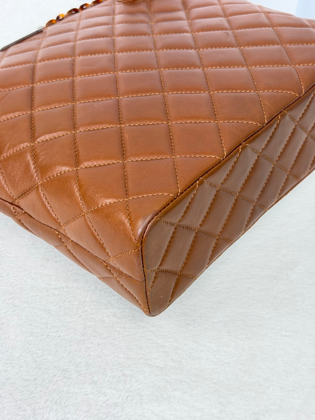 CHANEL Tortosiseshell-Chain Tote bag