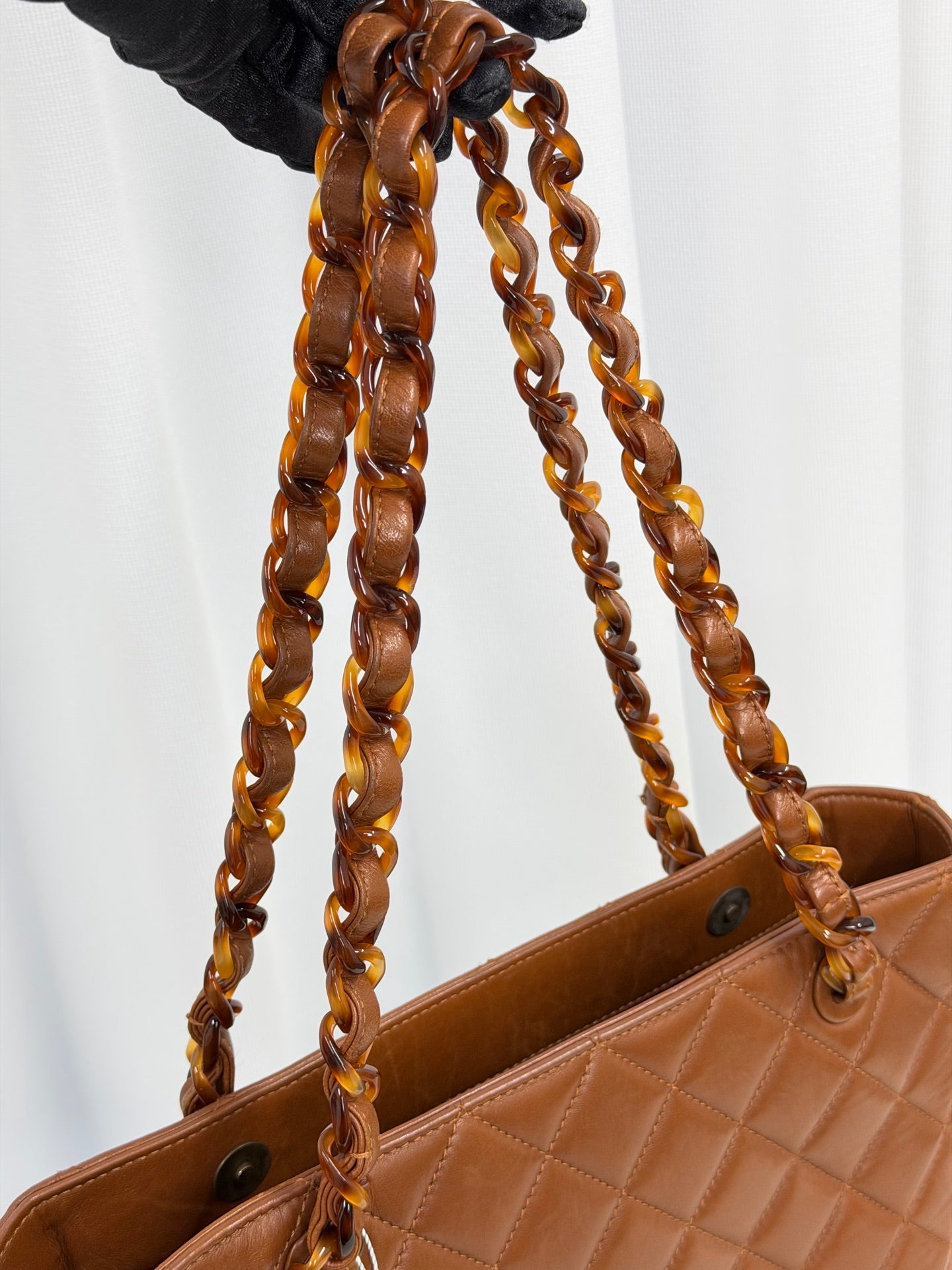 CHANEL Tortosiseshell-Chain Tote bag