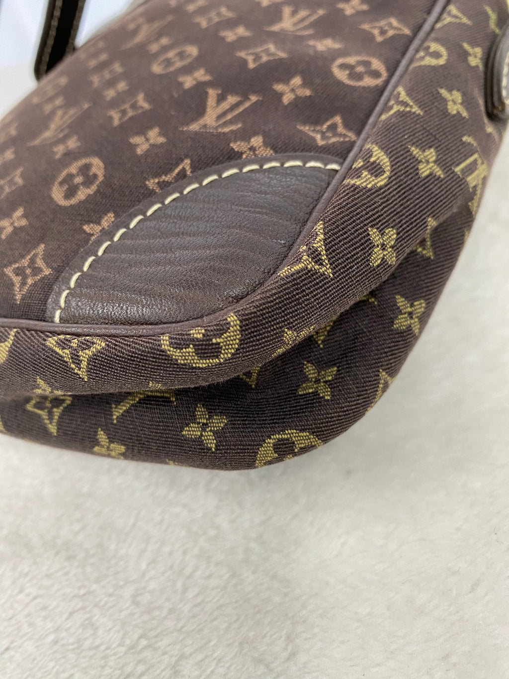 LOUIS VUITTON Monogram Shoulderbag