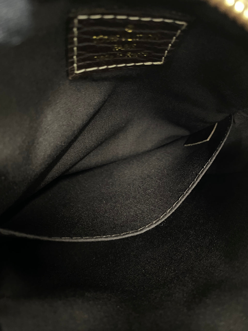 LOUIS VUITTON Monogram Shoulderbag