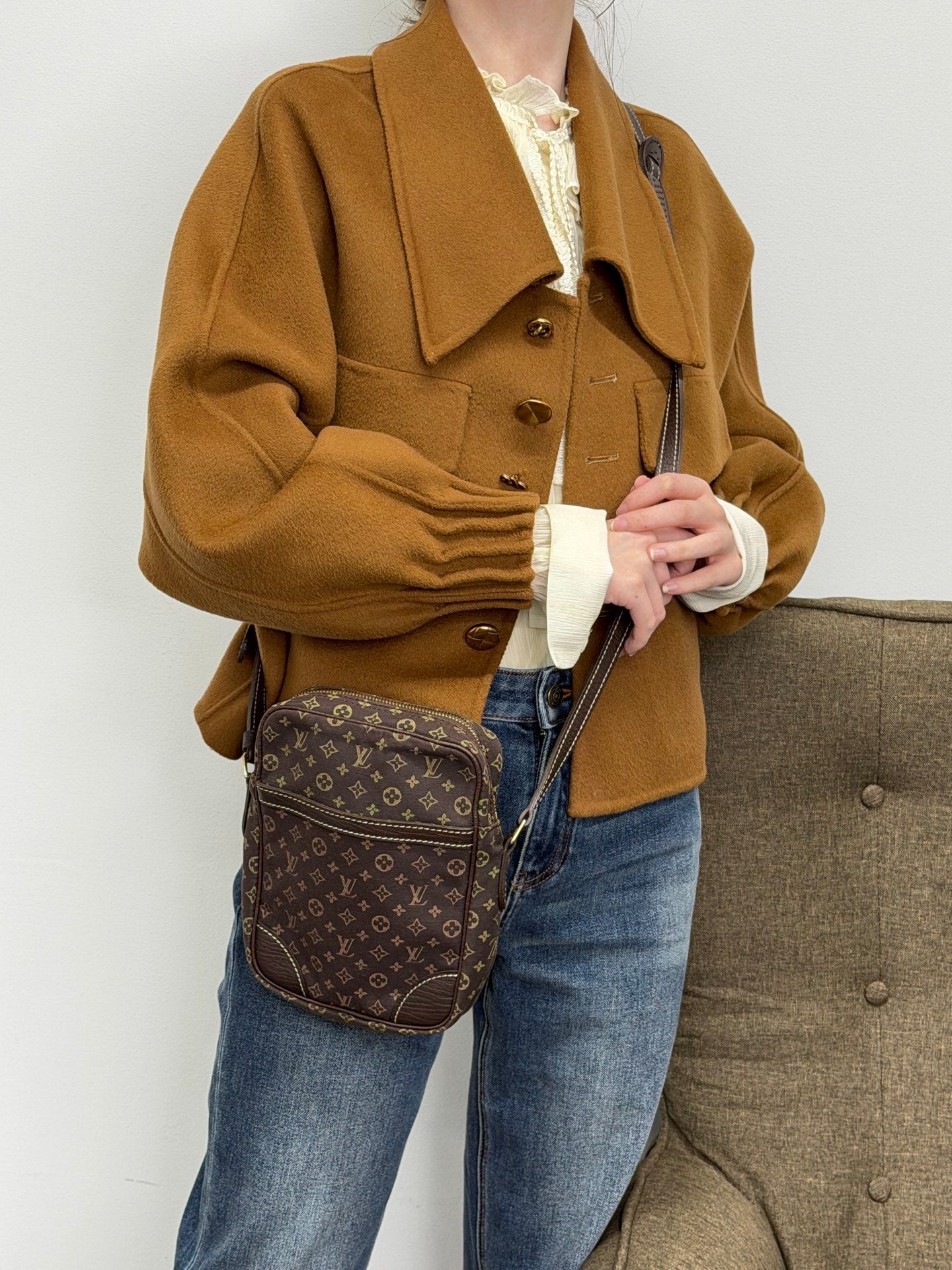 LOUIS VUITTON Monogram Shoulderbag