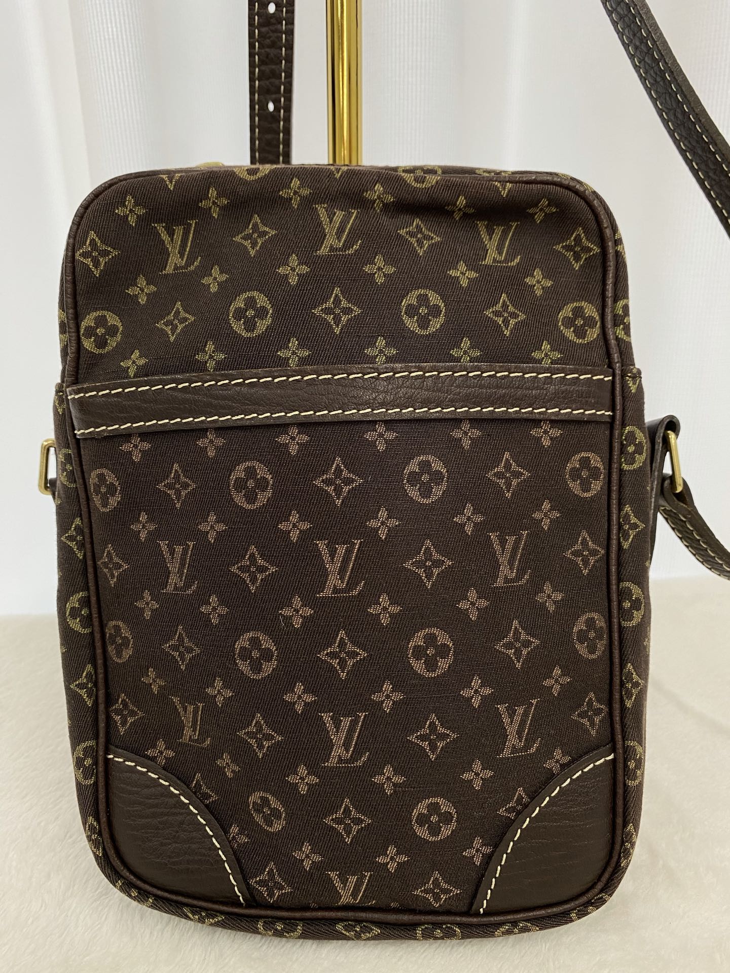 LOUIS VUITTON Monogram Shoulderbag