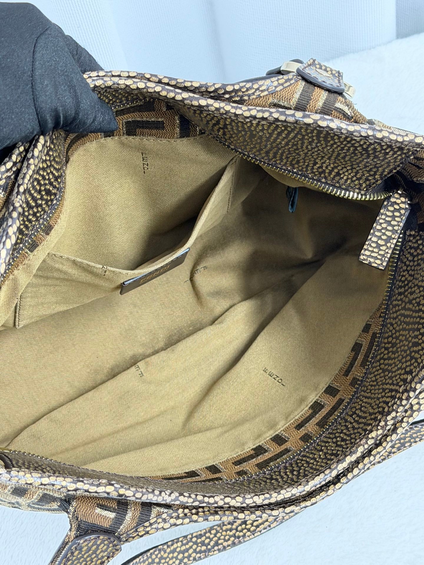 FENDI ZUCCA Tote bag