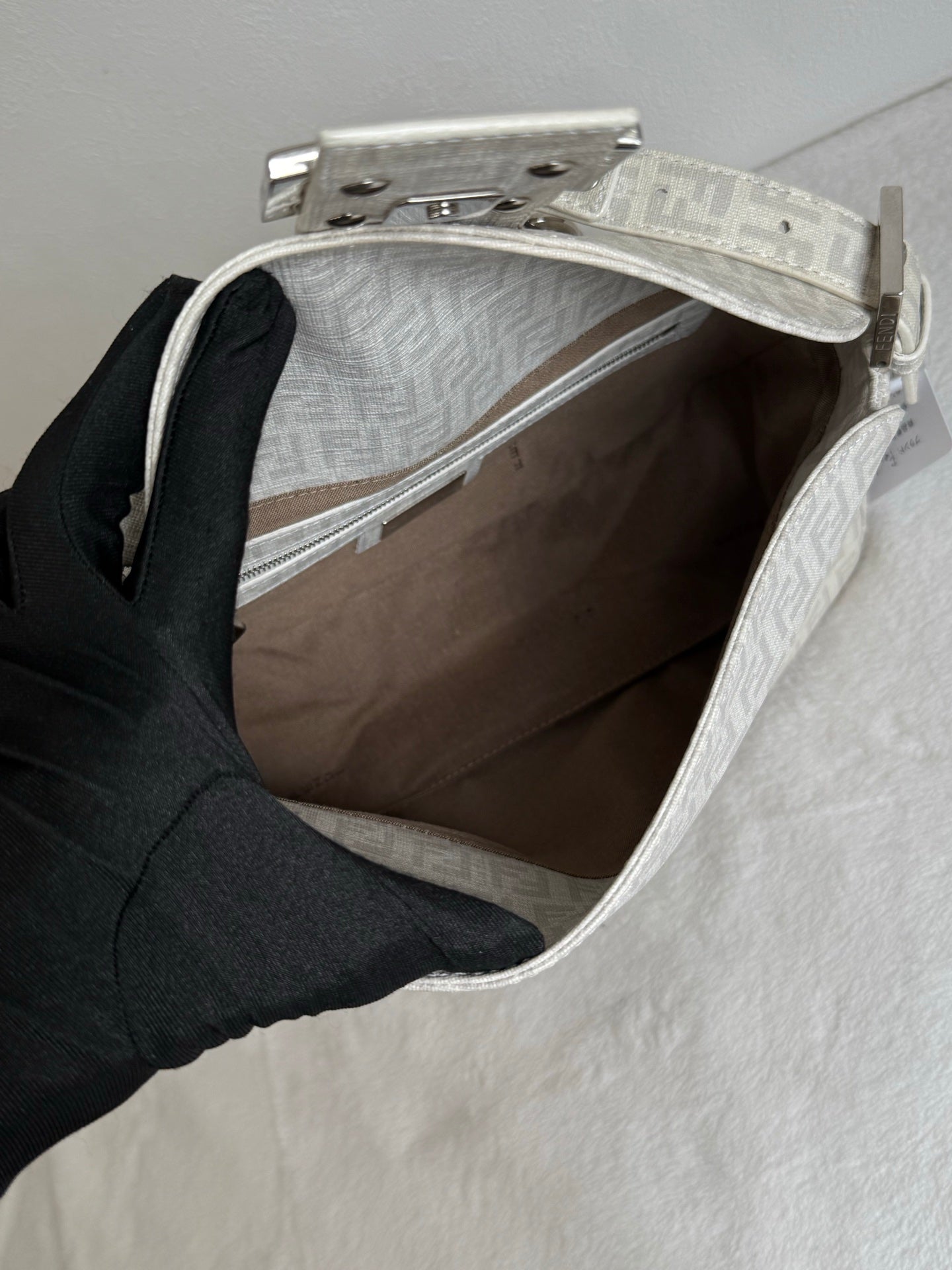 FENDI Zucca Baguette Chainbag