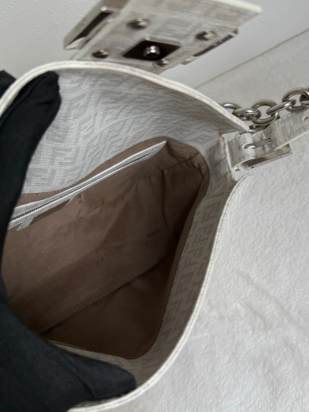 FENDI Zucca Baguette Chainbag