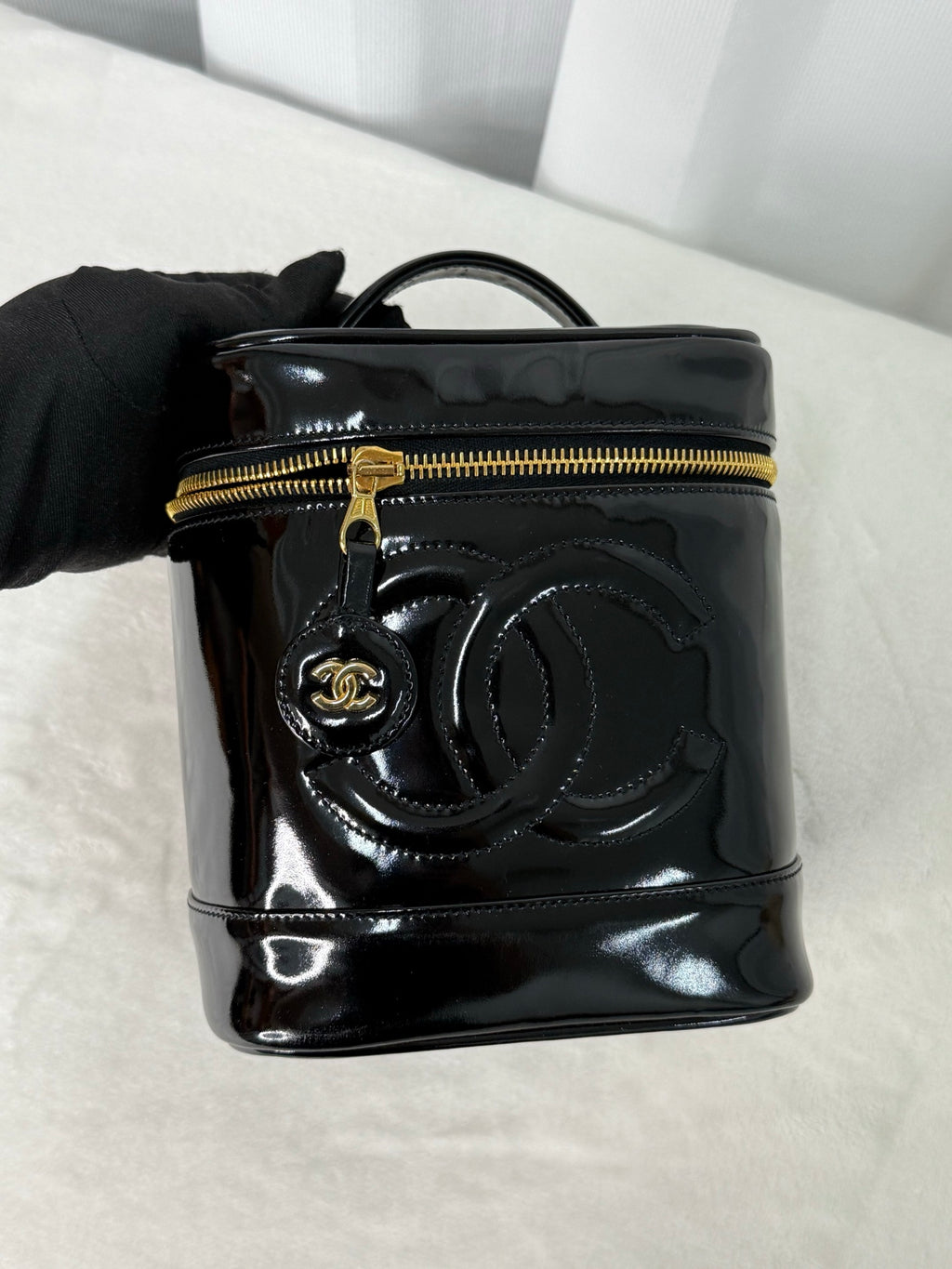 CHANEL Patent Leather vinly Shoulderbag