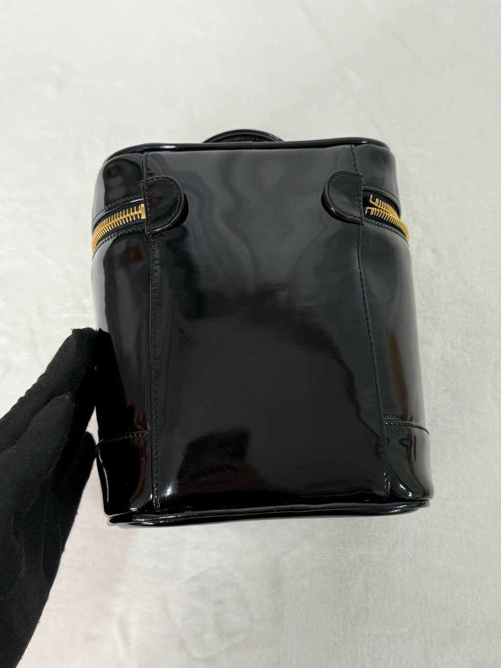 CHANEL Patent Leather vinly Shoulderbag