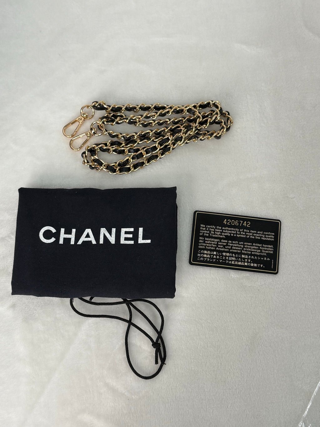 CHANEL Patent Leather vinly Shoulderbag