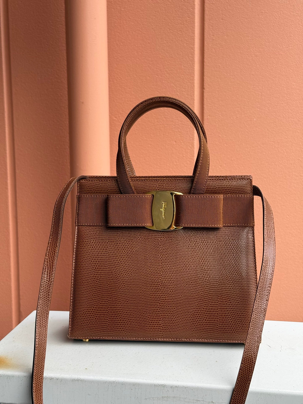 Ferragamo Ribbon Kelly shoulderbag
