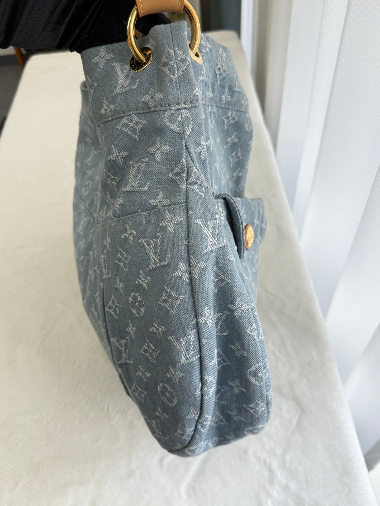 LOUIS VUITTON Denim Delightful Shoulderbag