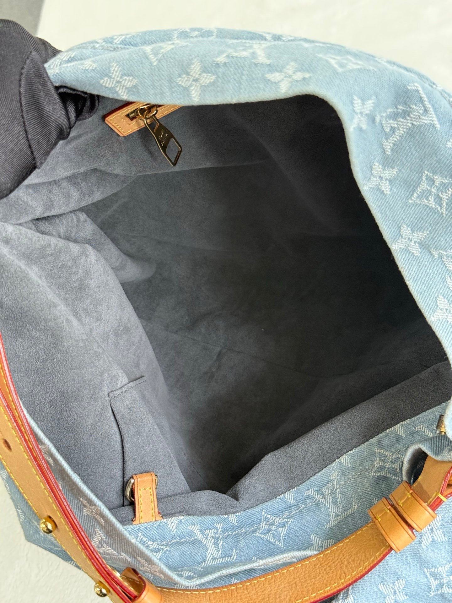LOUIS VUITTON Denim Delightful Shoulderbag