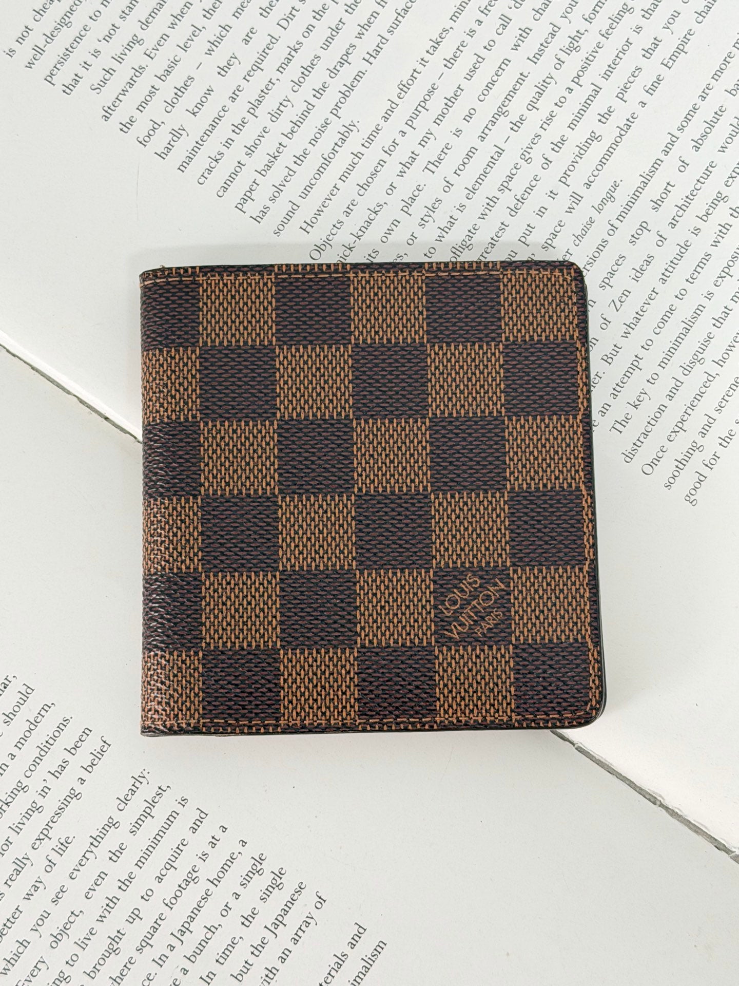 LOUIS VUITTON Damier Wallet