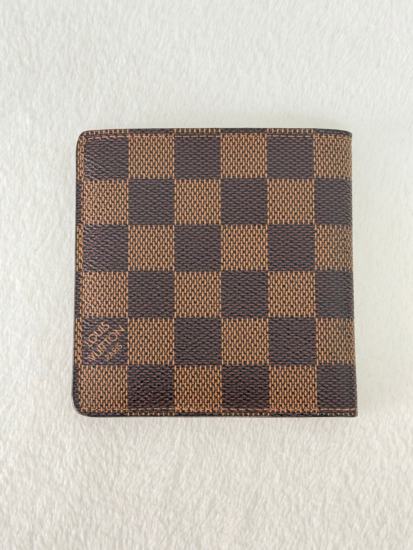 LOUIS VUITTON Damier Wallet