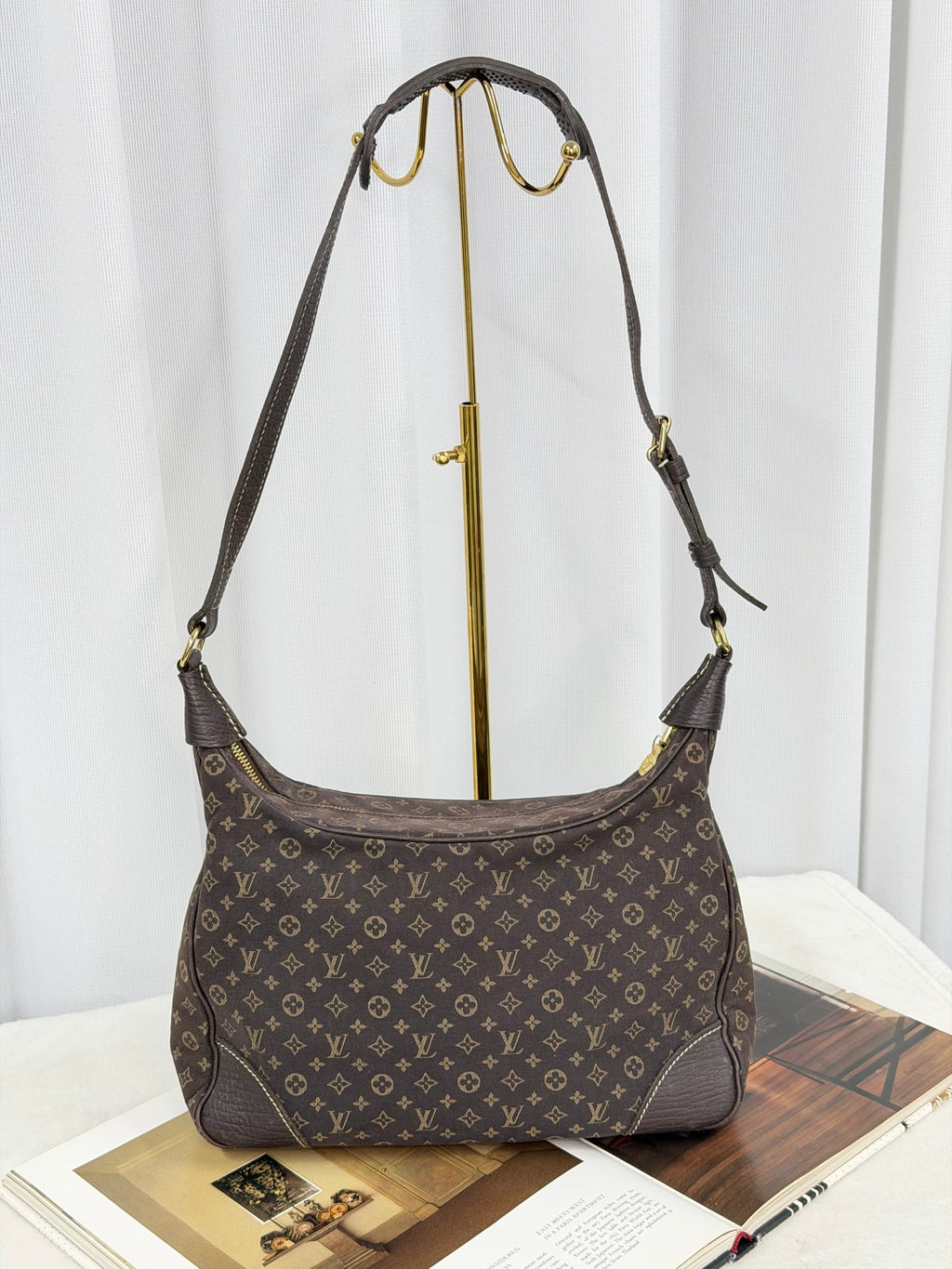 LOUIS VUITTON Monogram Shoulder Hobobag