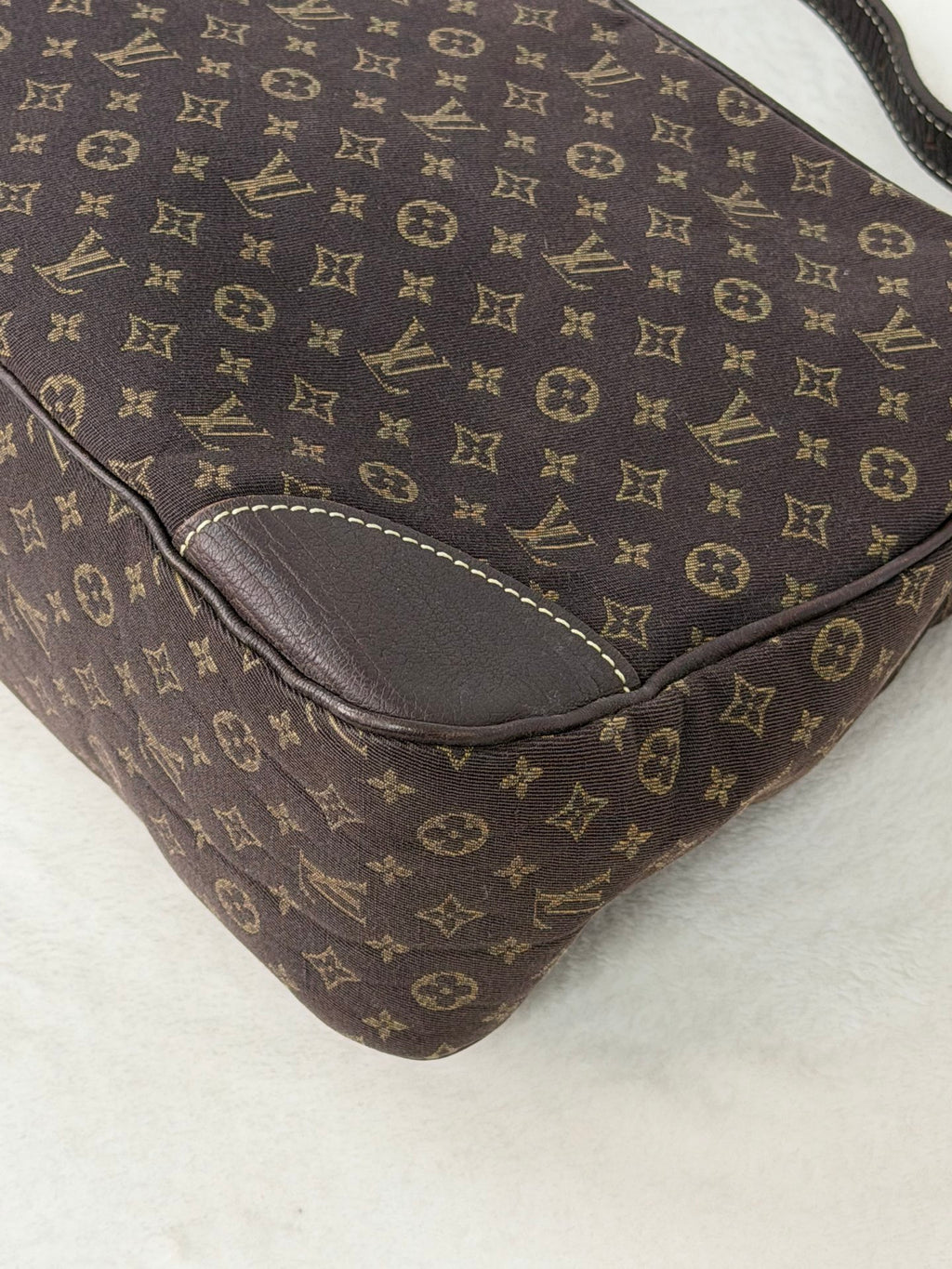 LOUIS VUITTON Monogram Shoulder Hobobag