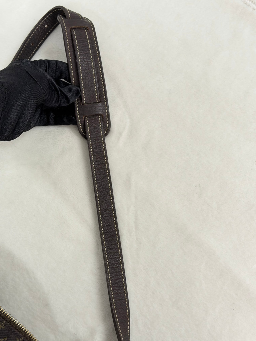 LOUIS VUITTON Monogram Shoulder Hobobag