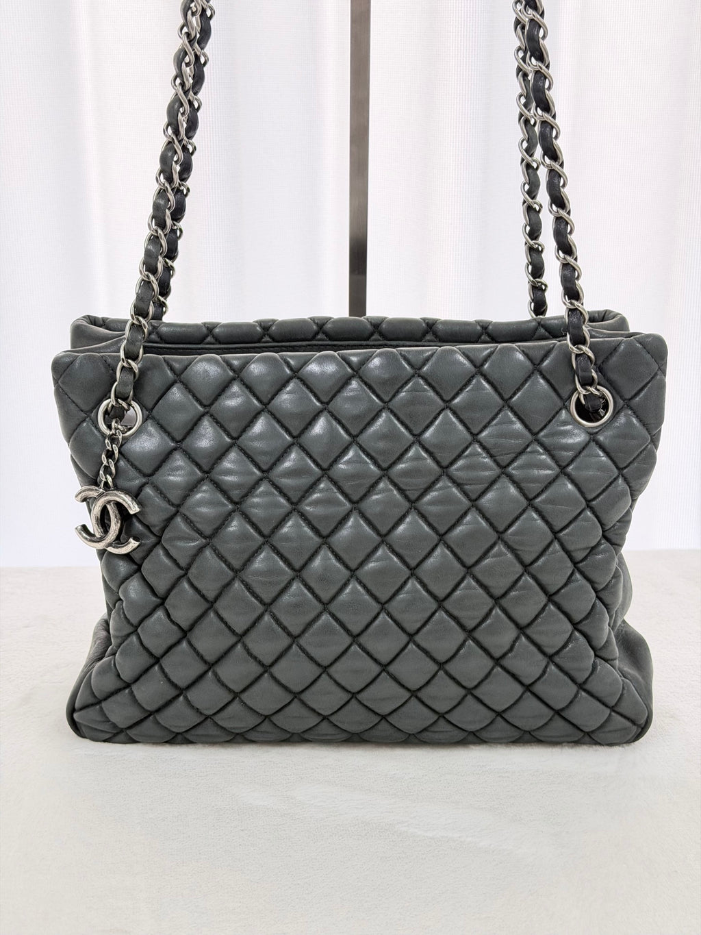 CHANEL Quiltted Totebag