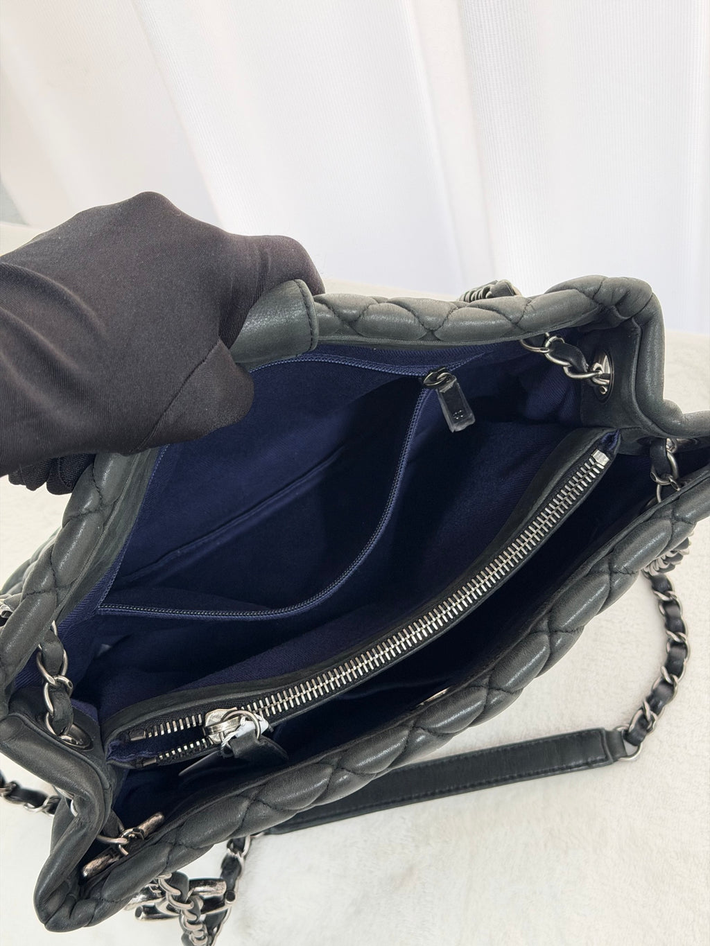 CHANEL Quiltted Totebag