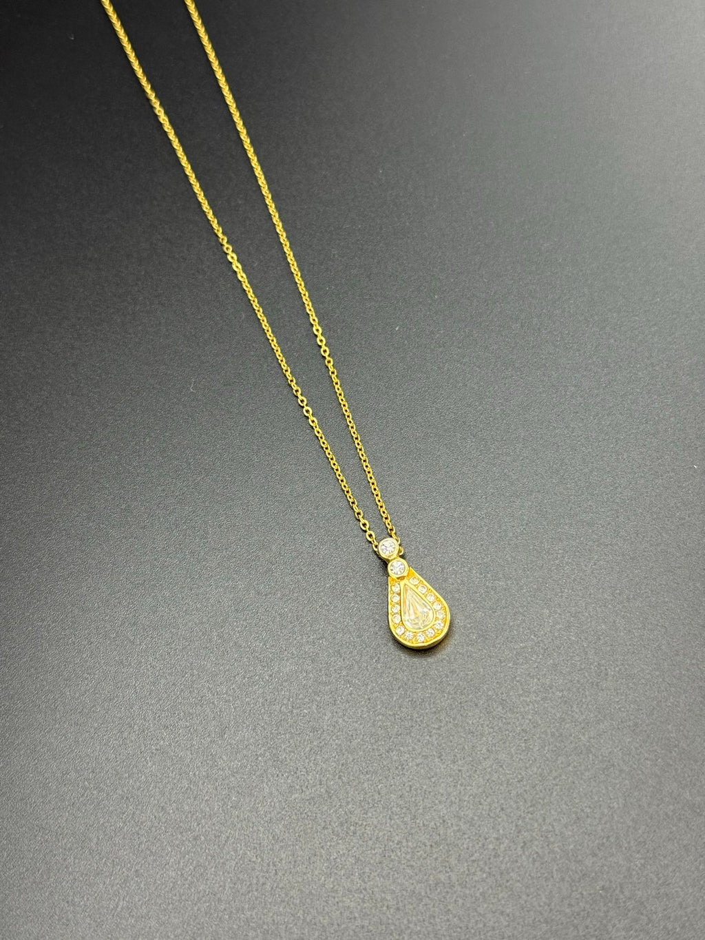 CHRISTIAN DIOR Rhinestone Vintage Necklace