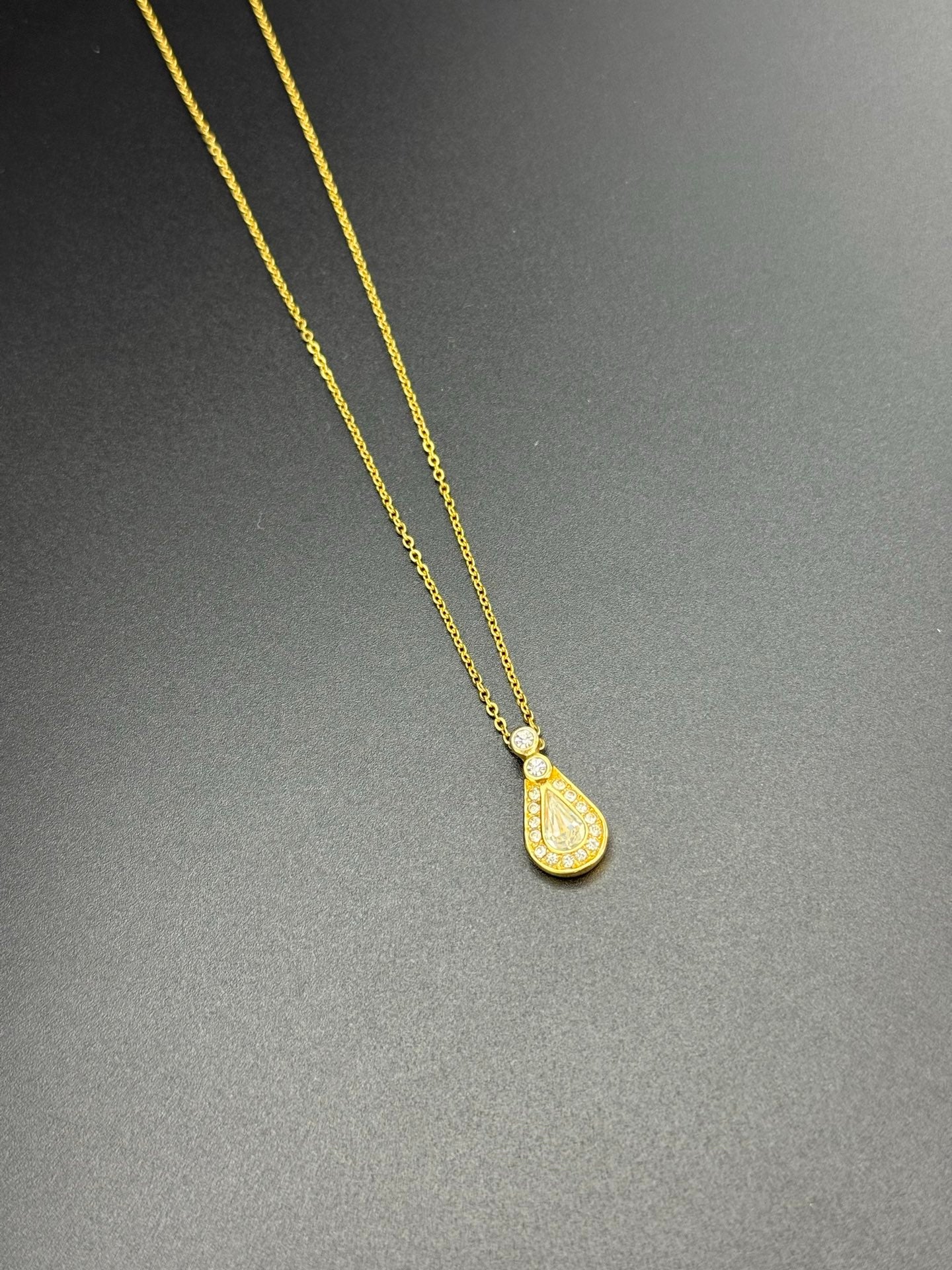 CHRISTIAN DIOR Rhinestone Vintage Necklace