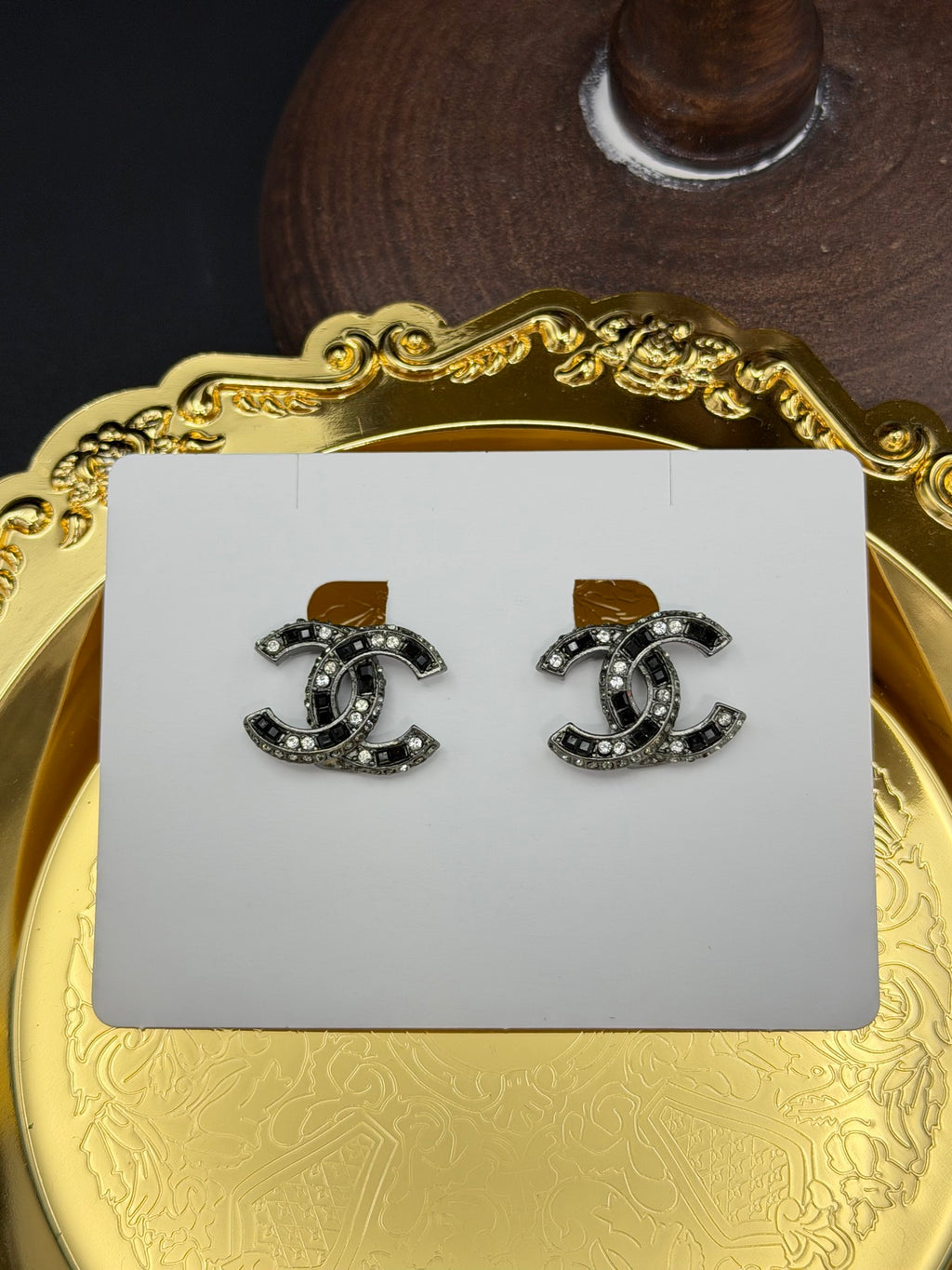 CHANEL Double-C Rhinestone Earring clip on