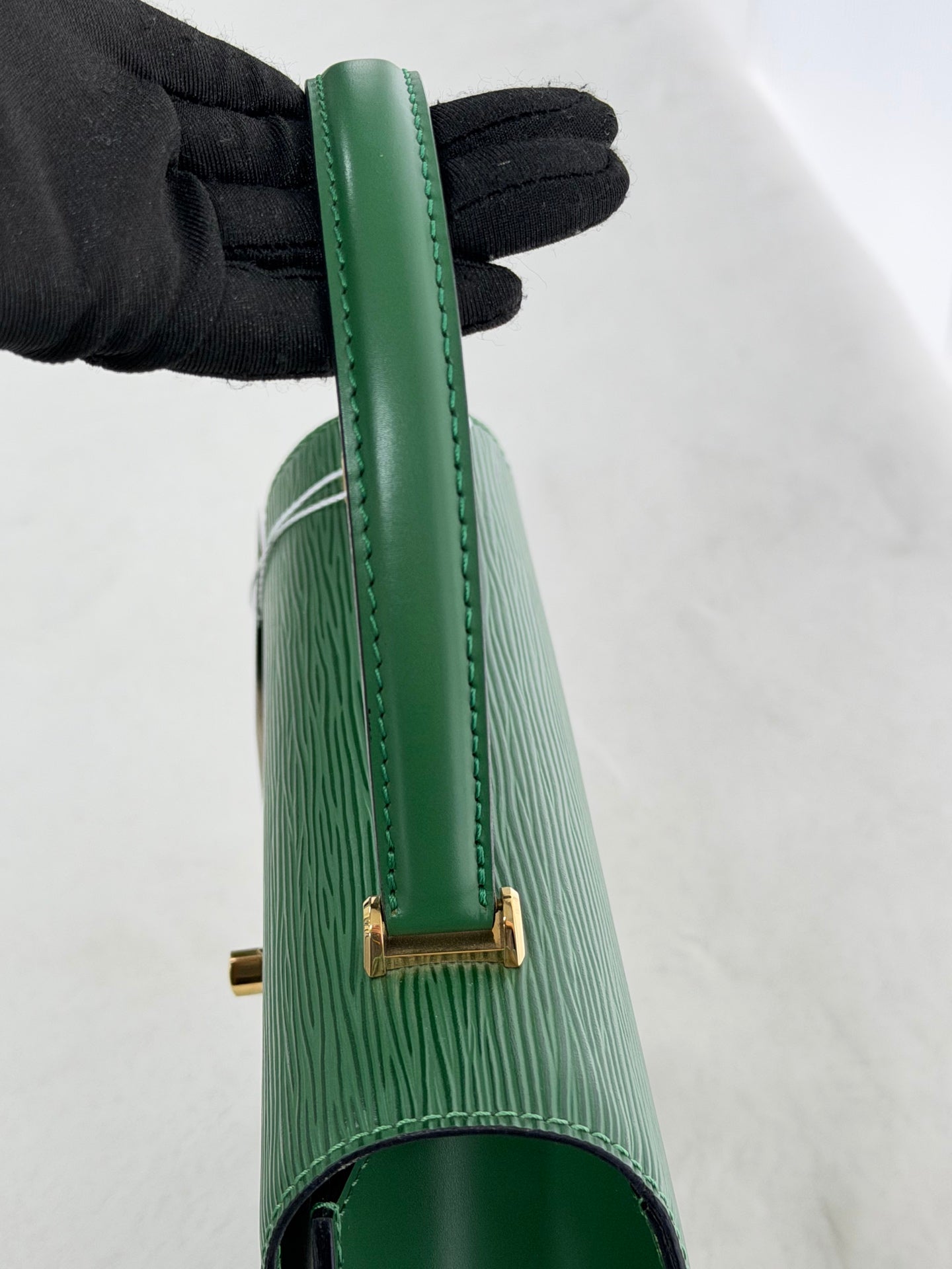 LOUIS VUITTON Epi Kelly Vintage Handbag