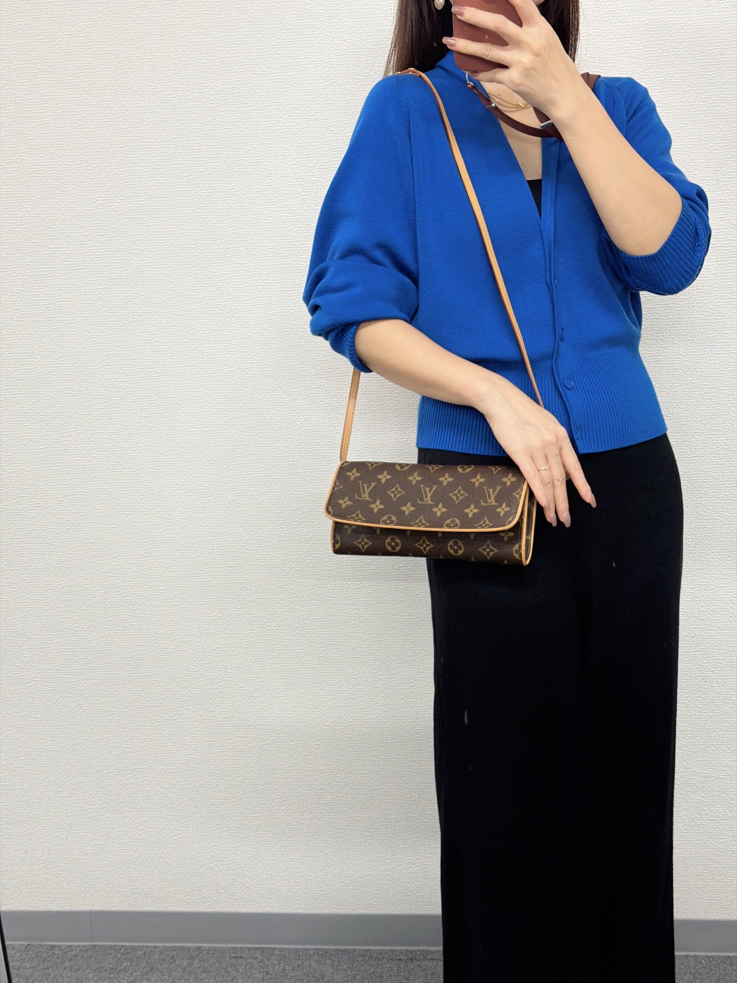 LOUIS VUITTON Monogram Clutch