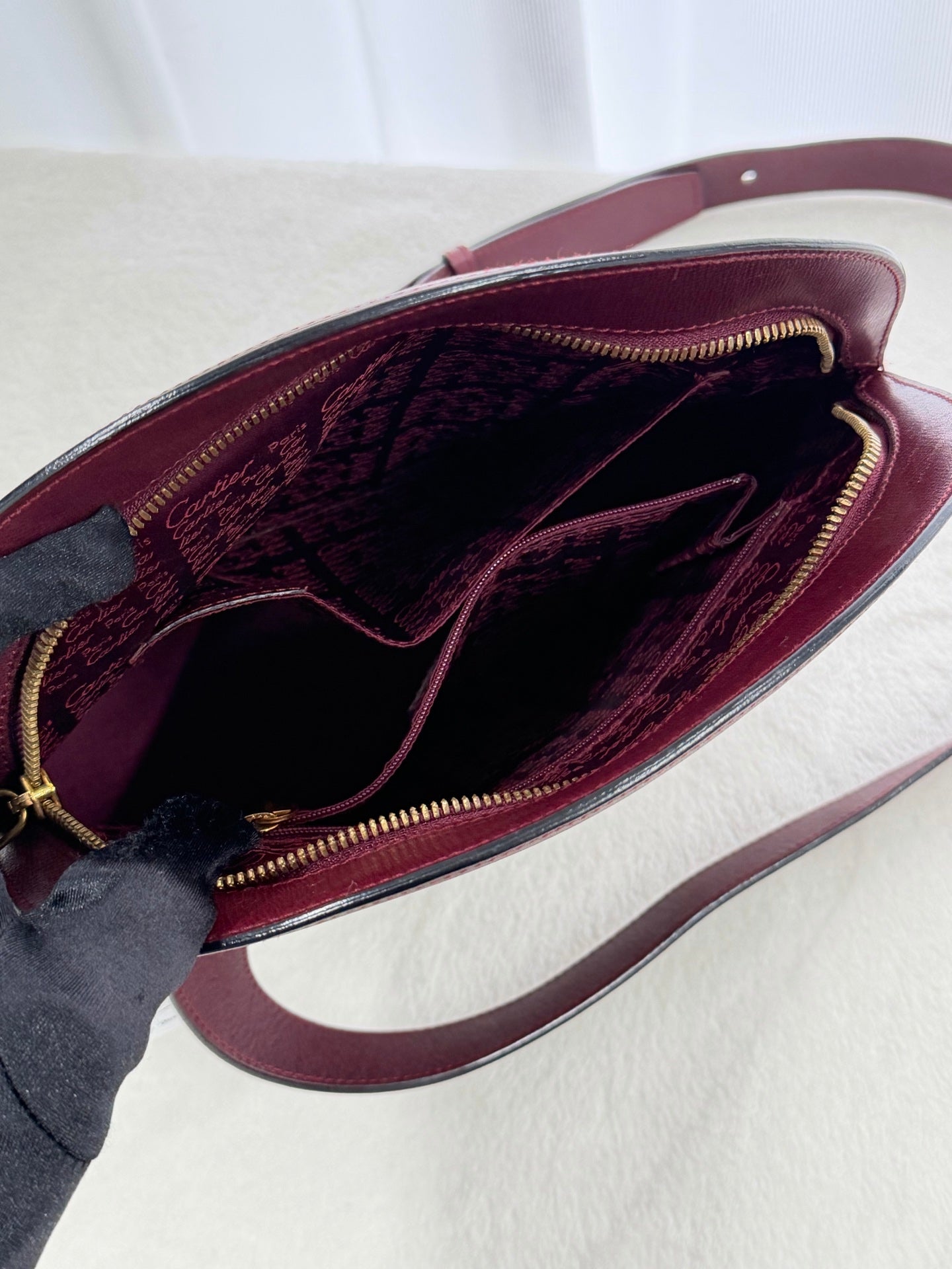 CARTIER Vintage Genuine Shoulderbag