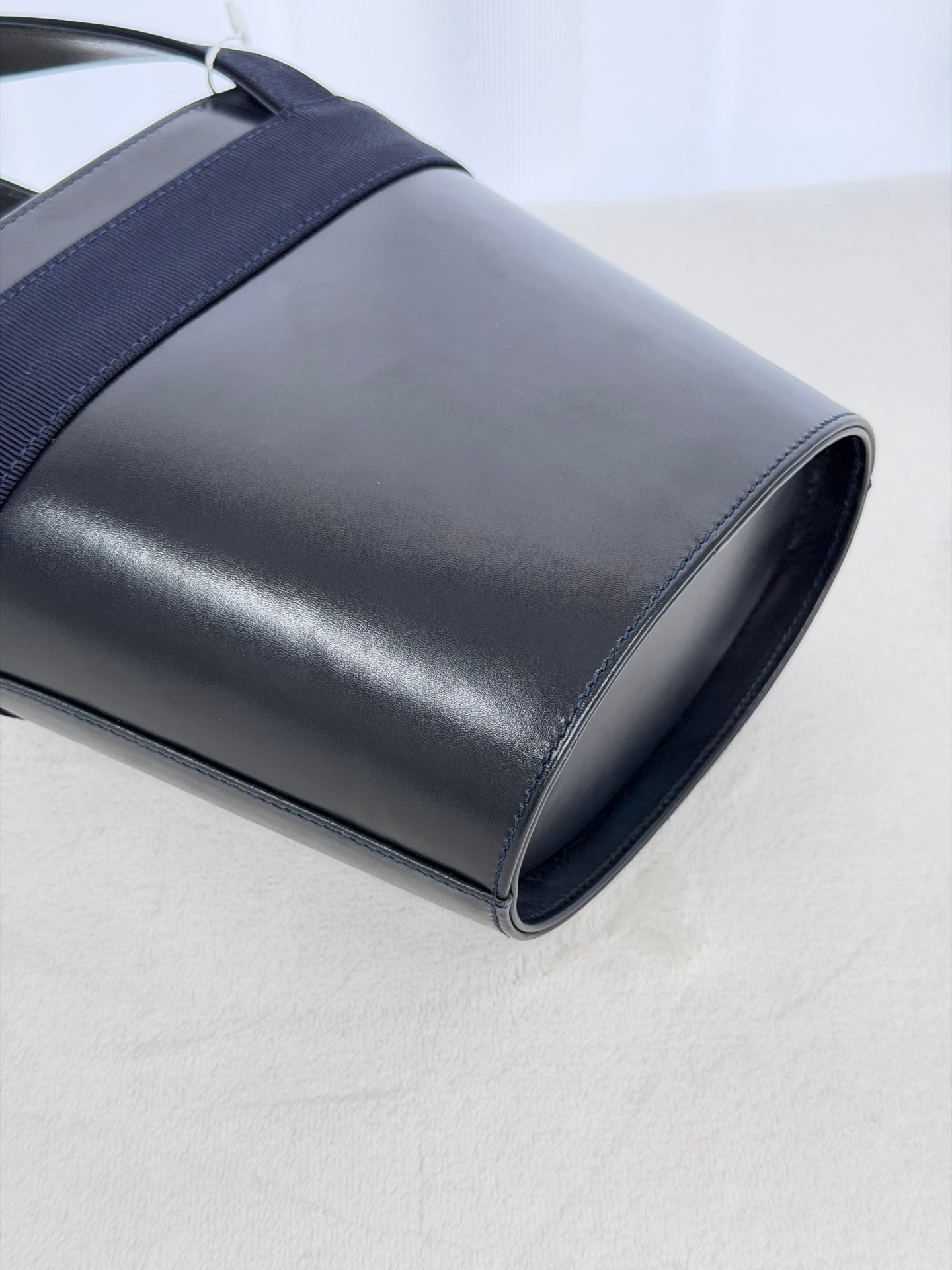 FERRAGAMO Ribbon Geniune Handbag