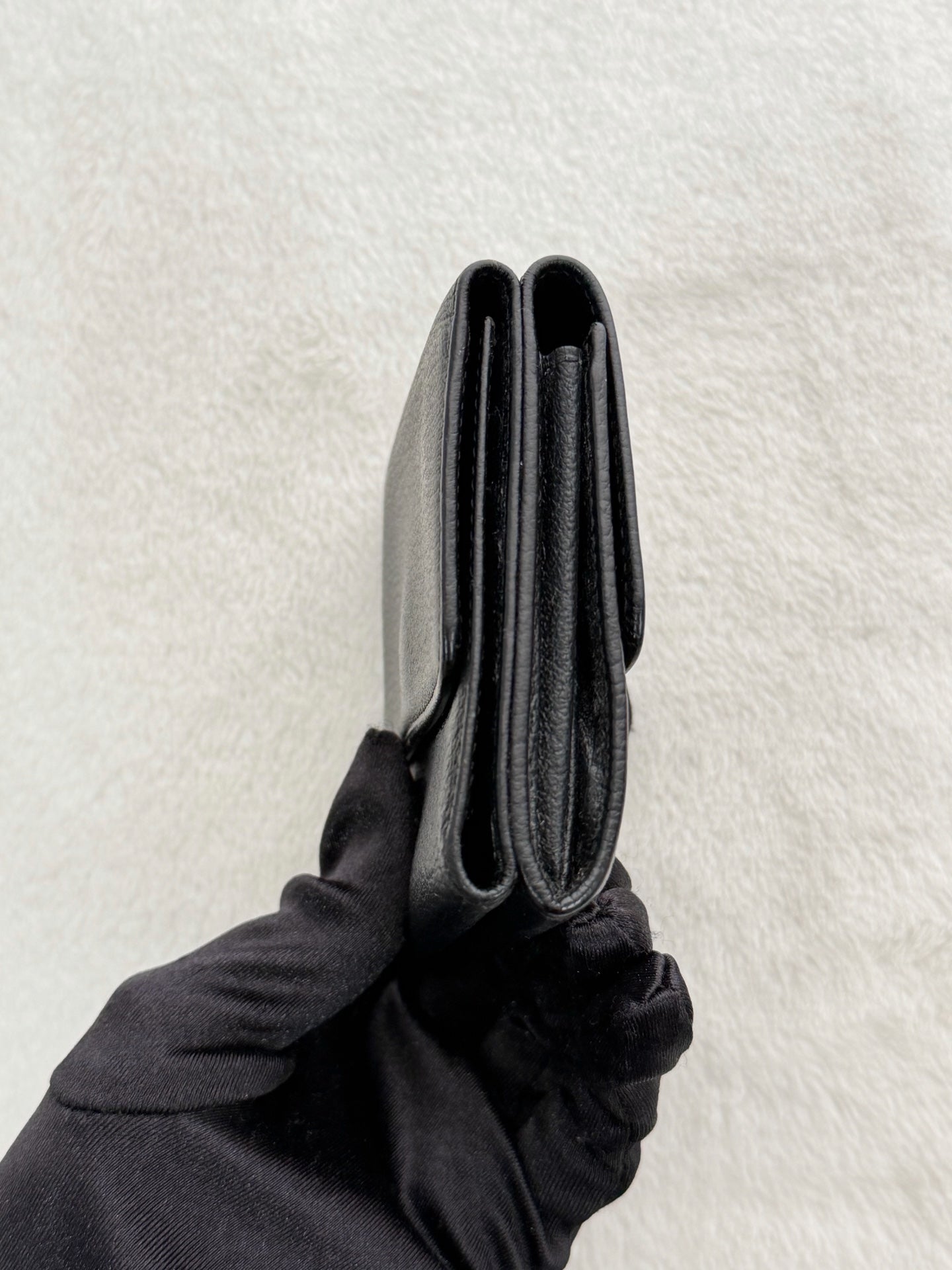 CHANEL Double-C Geniune Trifold Wallet