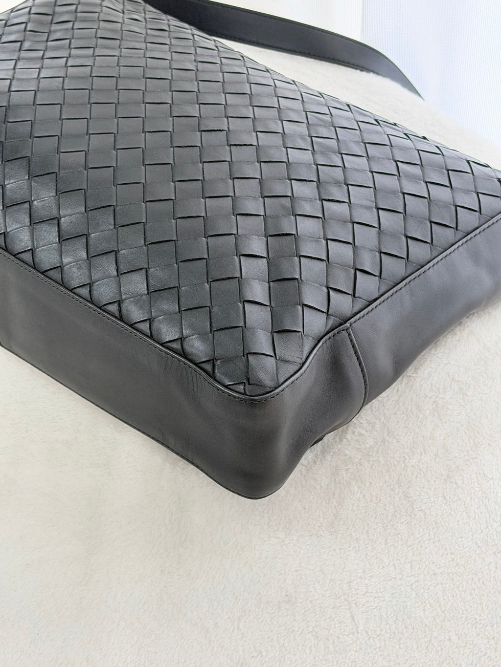BOTTEGA VENETA Geniune Shoulder bag