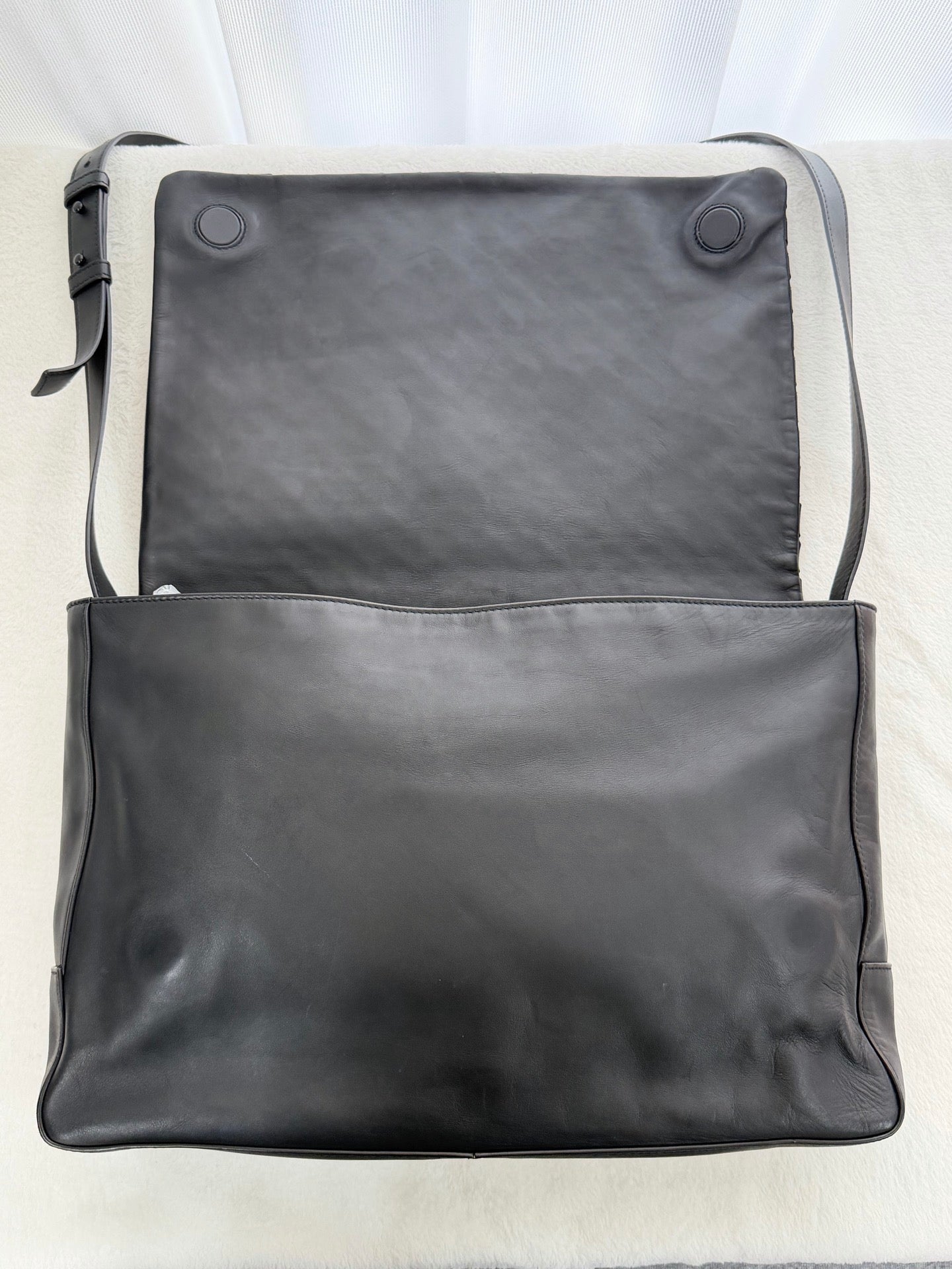 BOTTEGA VENETA Geniune Shoulder bag