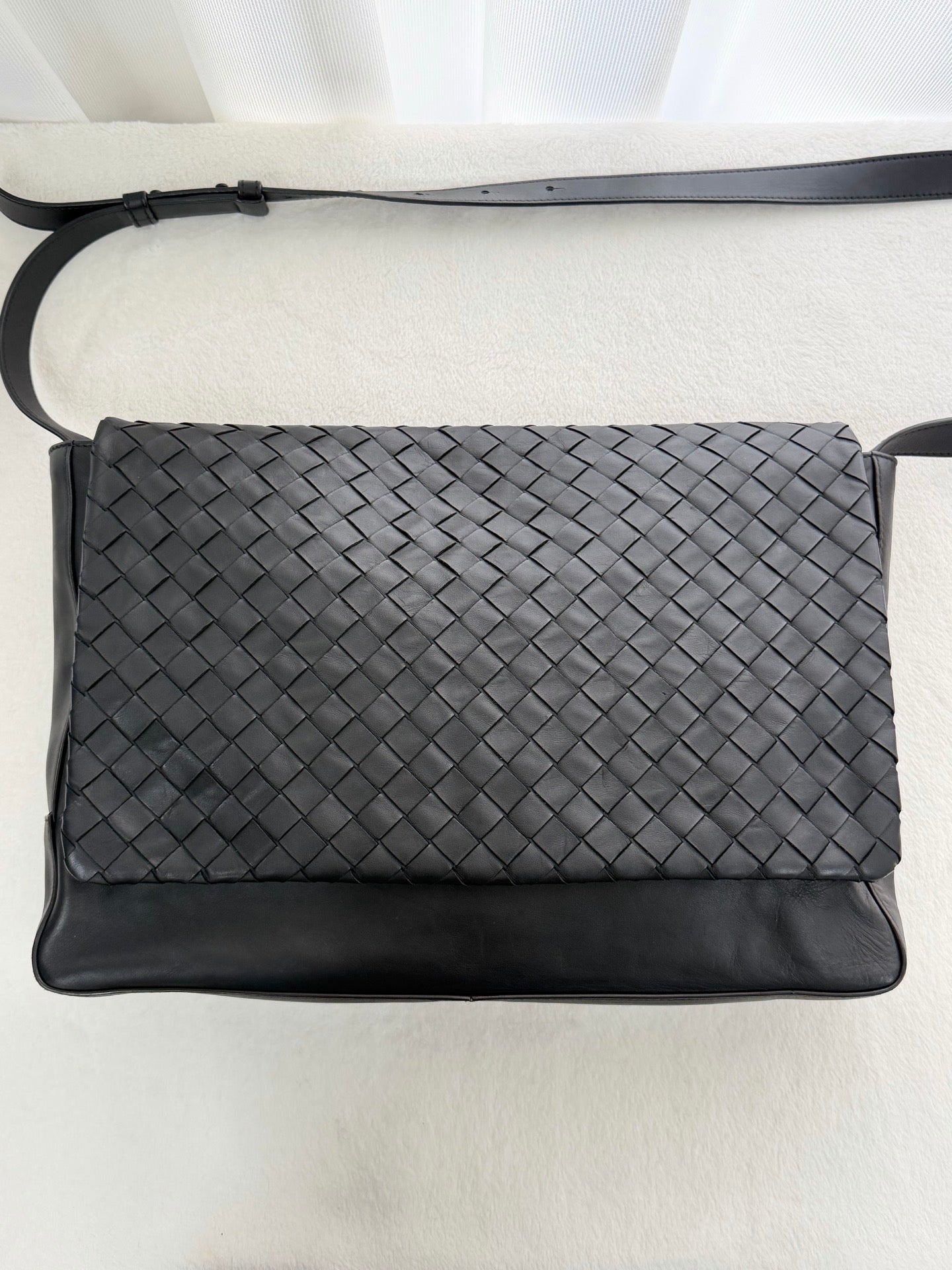BOTTEGA VENETA Geniune Shoulder bag