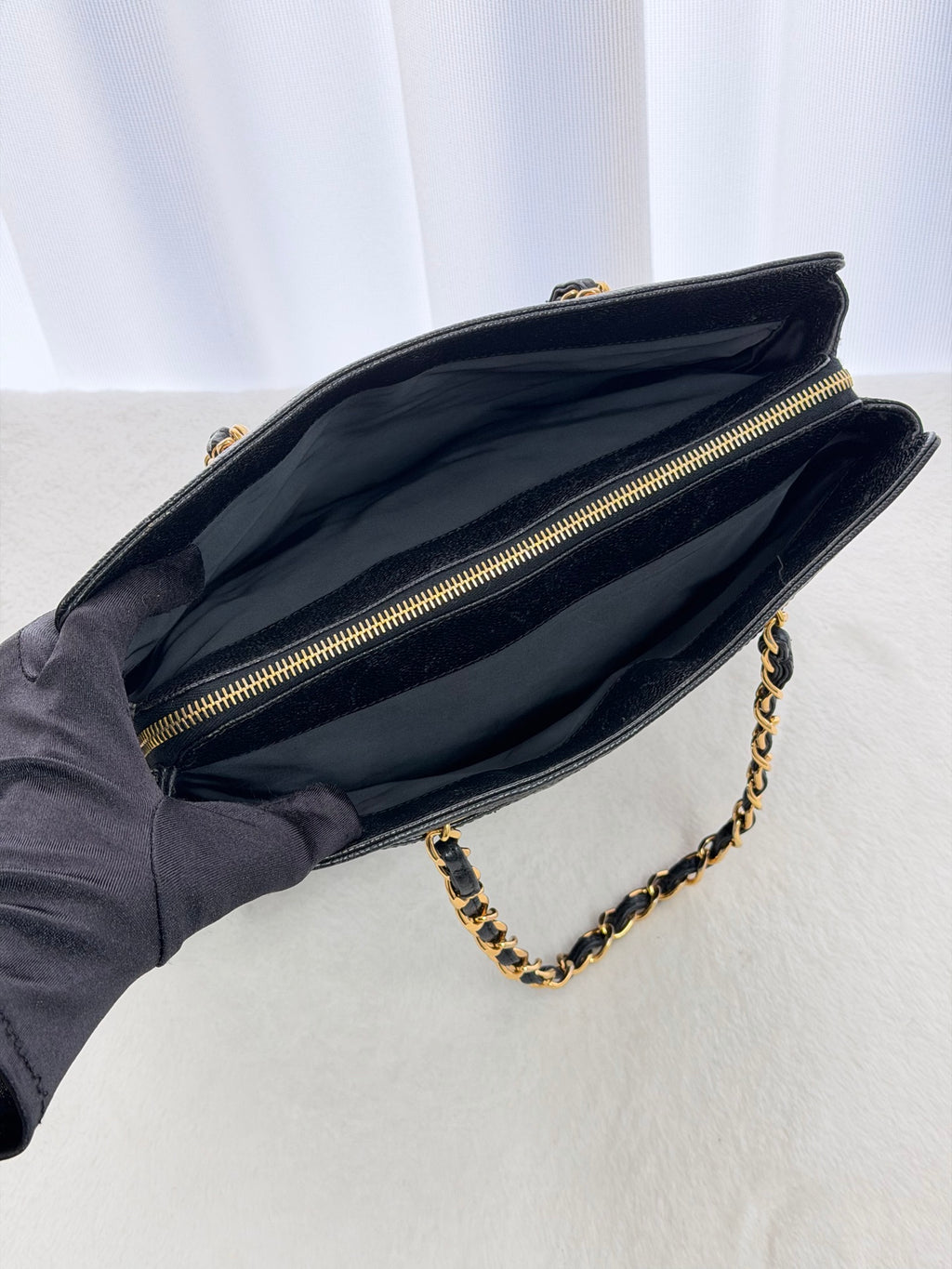 CHANEL Cavier Geniune Chainbag